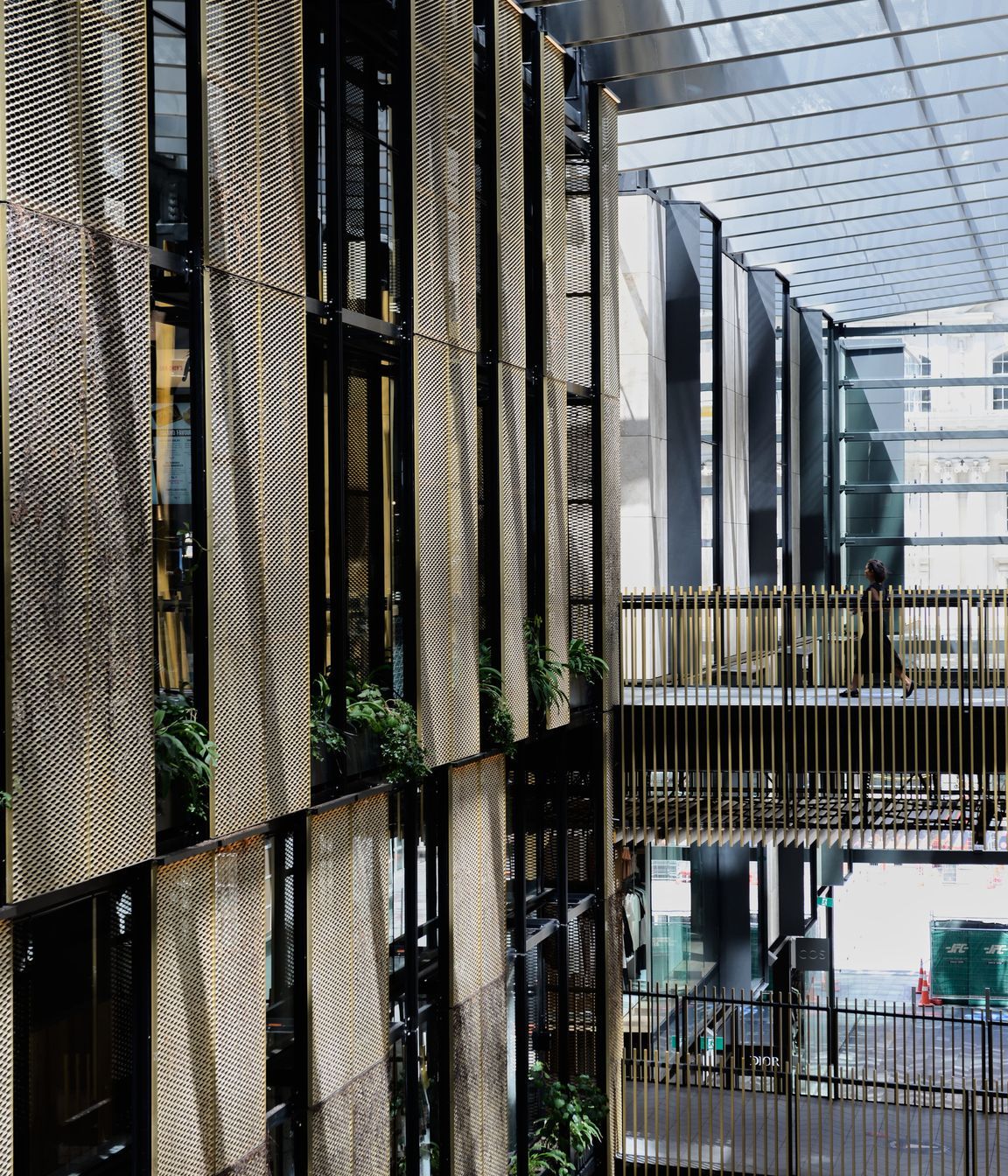 Commercial Bay | Podium