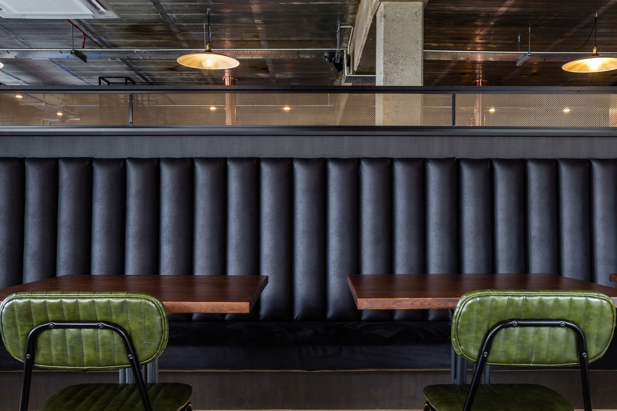 Copy-of-Roberts-Street-4-Pub-n-Grub-08.jpg