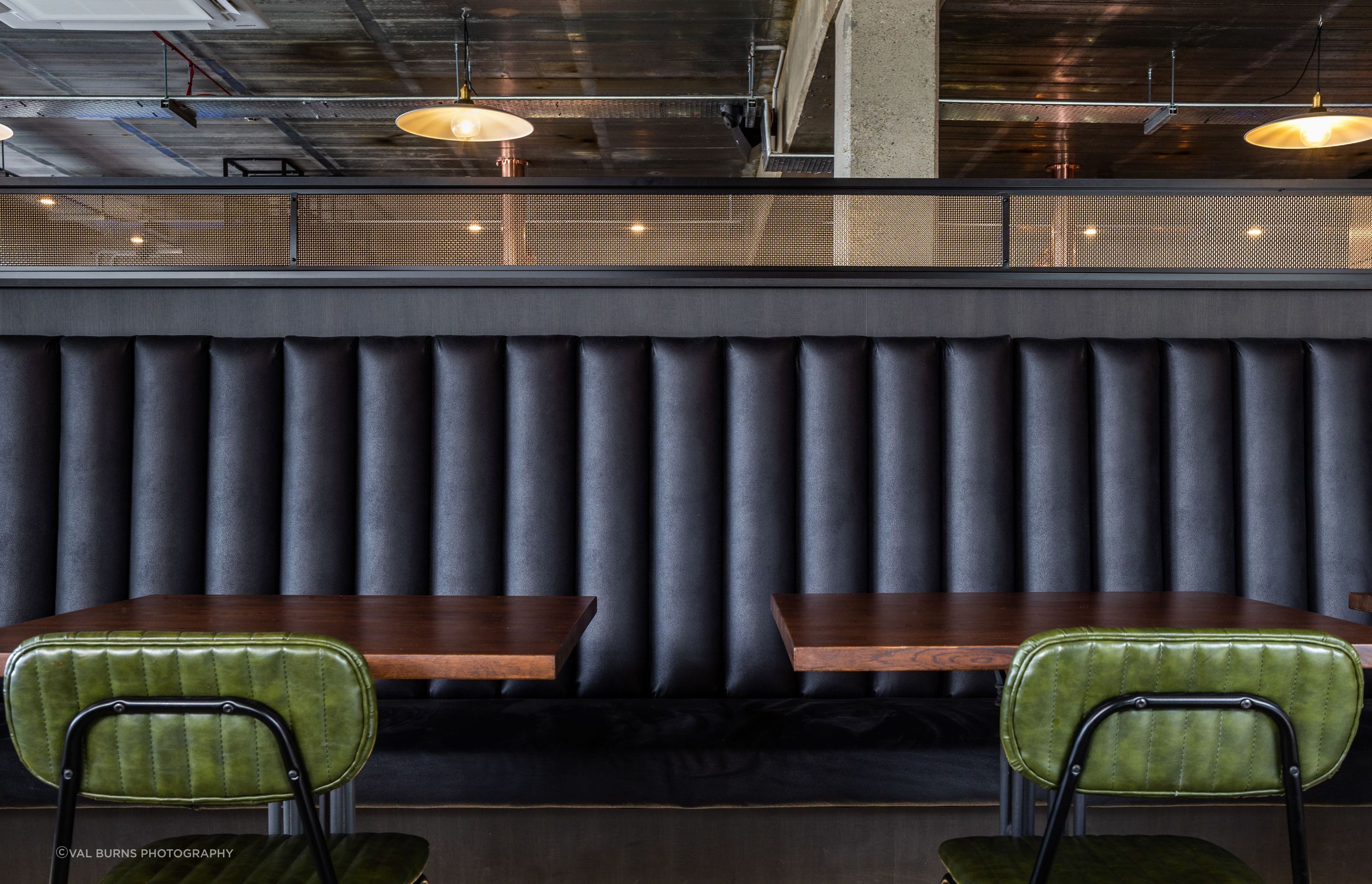 Copy-of-Roberts-Street-4-Pub-n-Grub-08.jpg