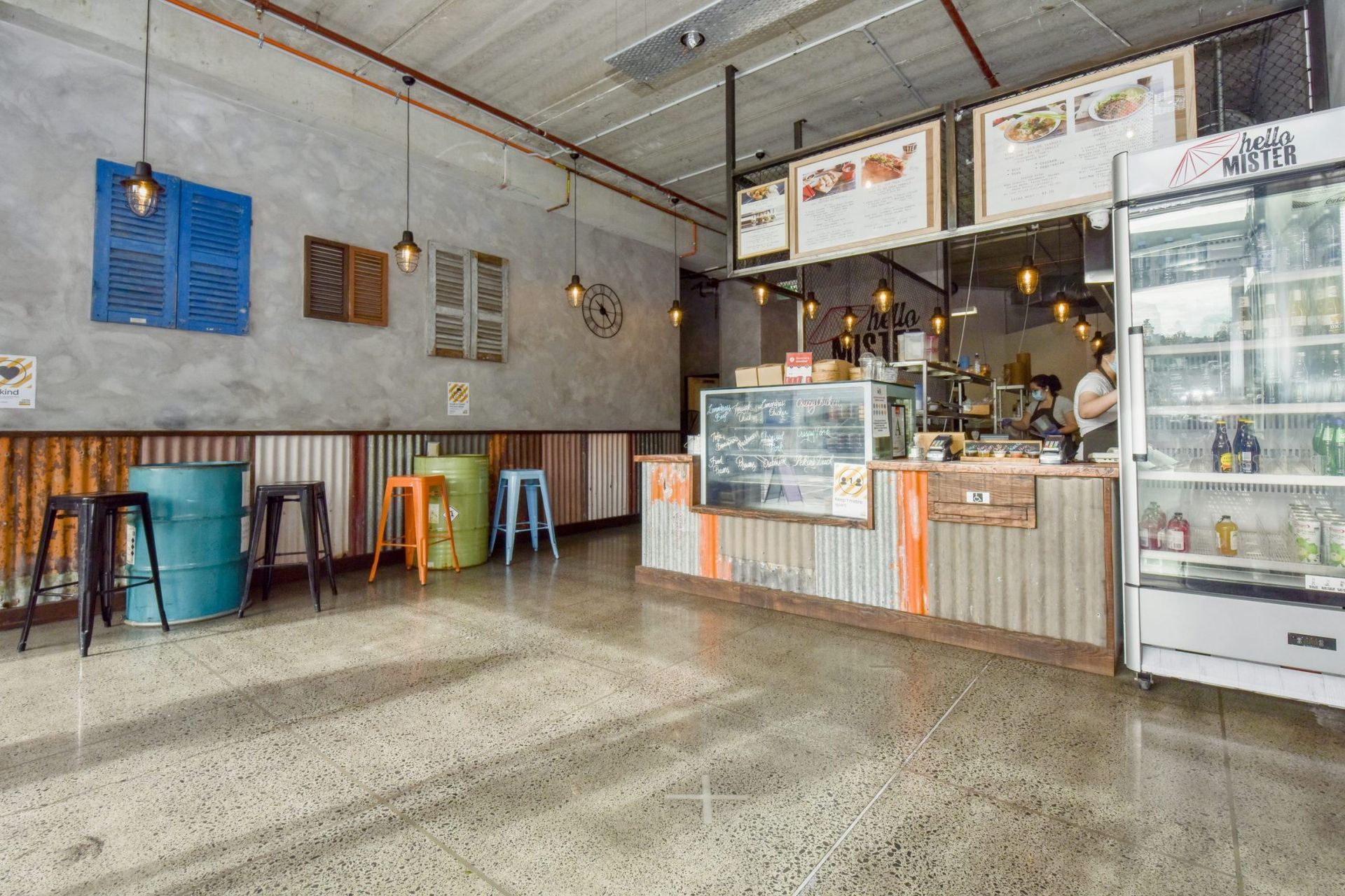 Hello Mister, New Market