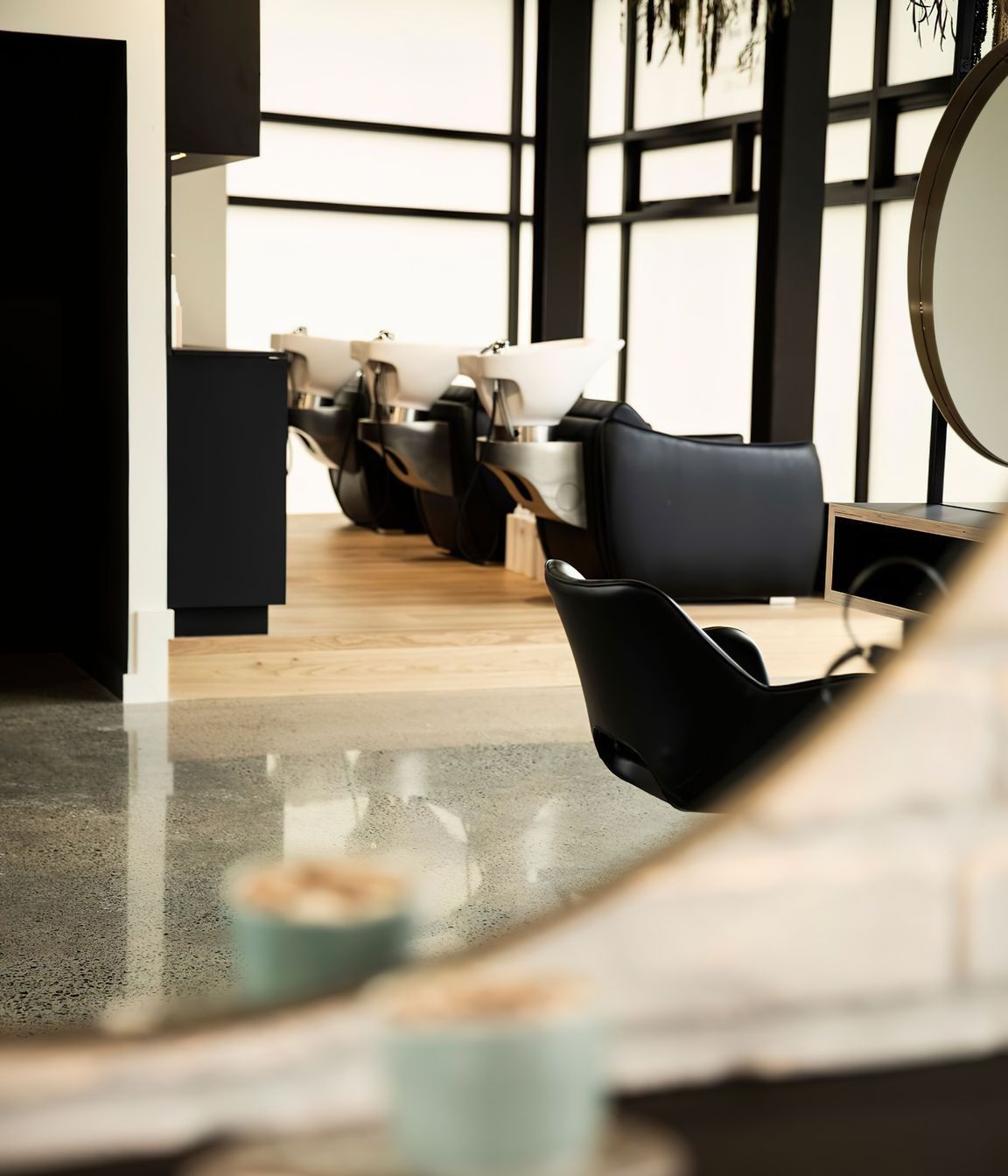 Aneia Warner Salon