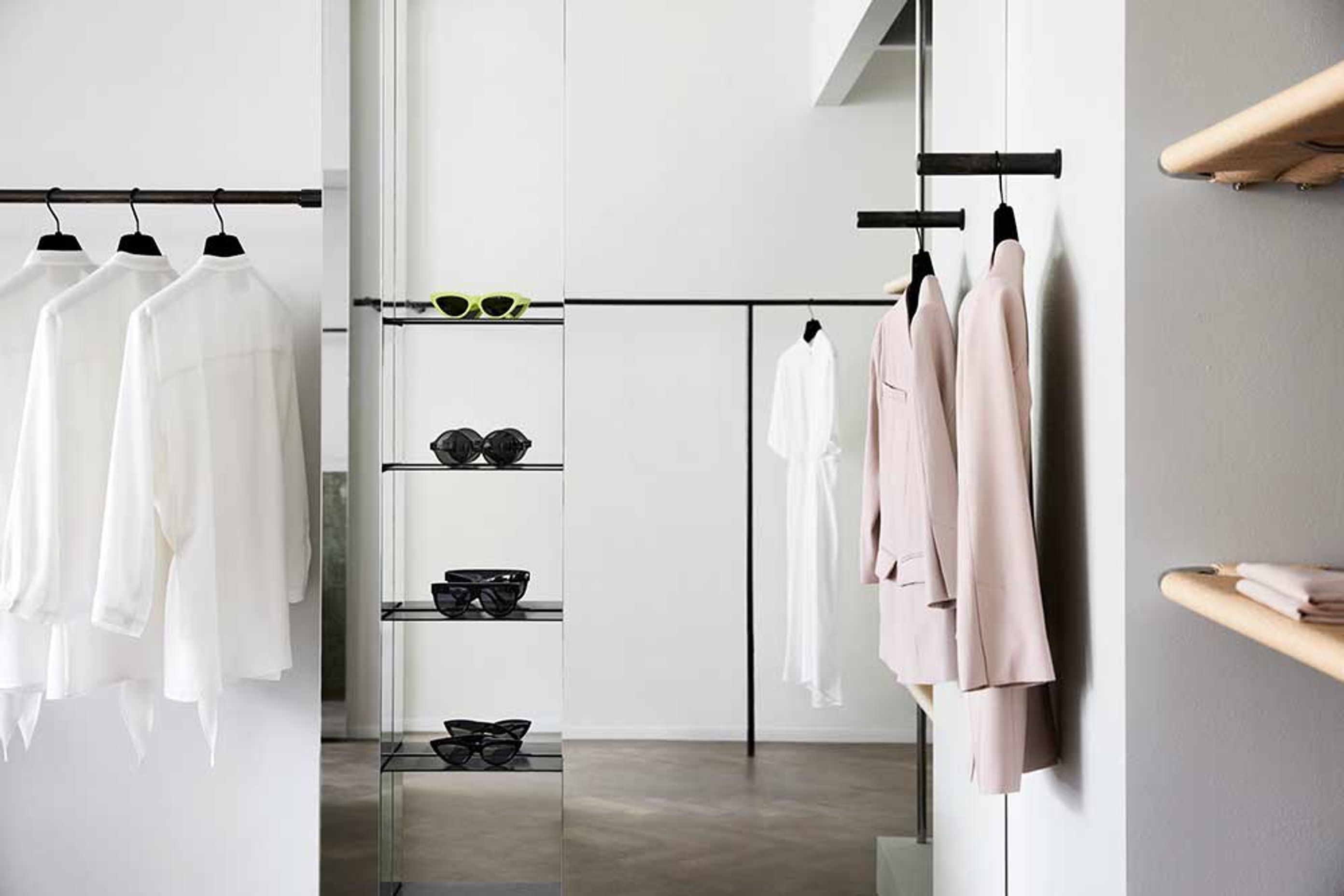 Viktoria &amp; Woods Mosman