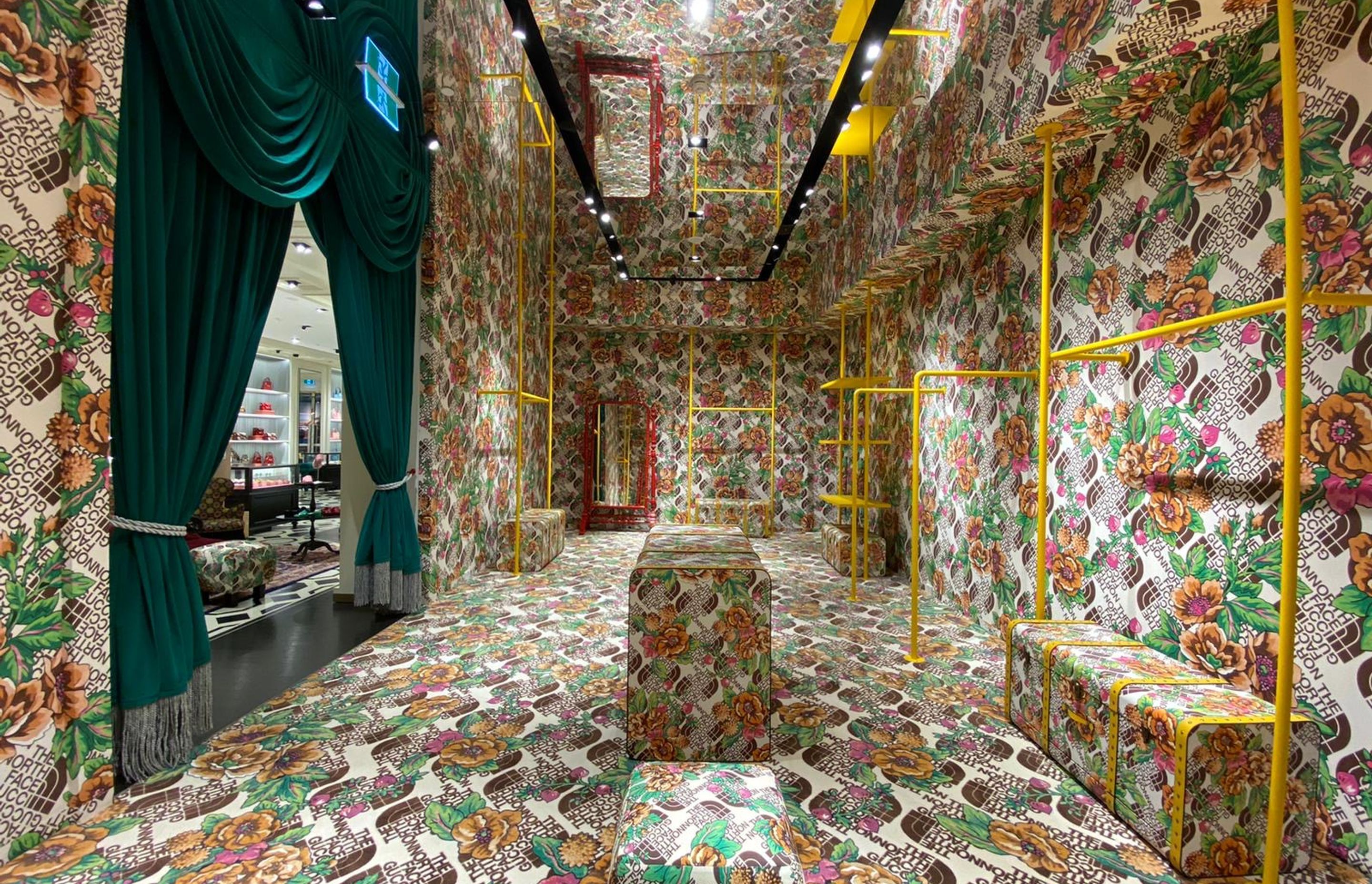 Gucci - Northface Pop Up