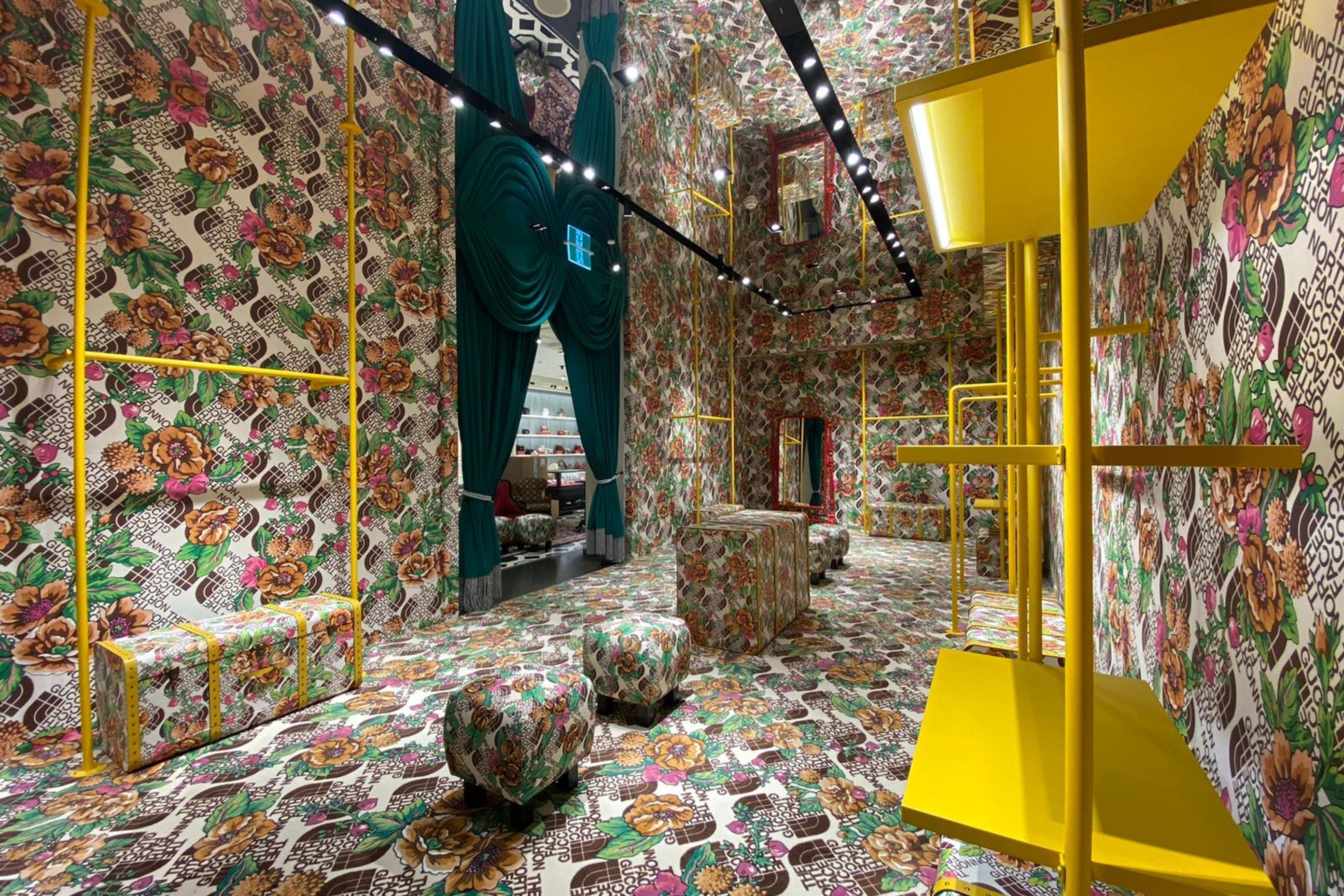 Gucci - Northface Pop Up