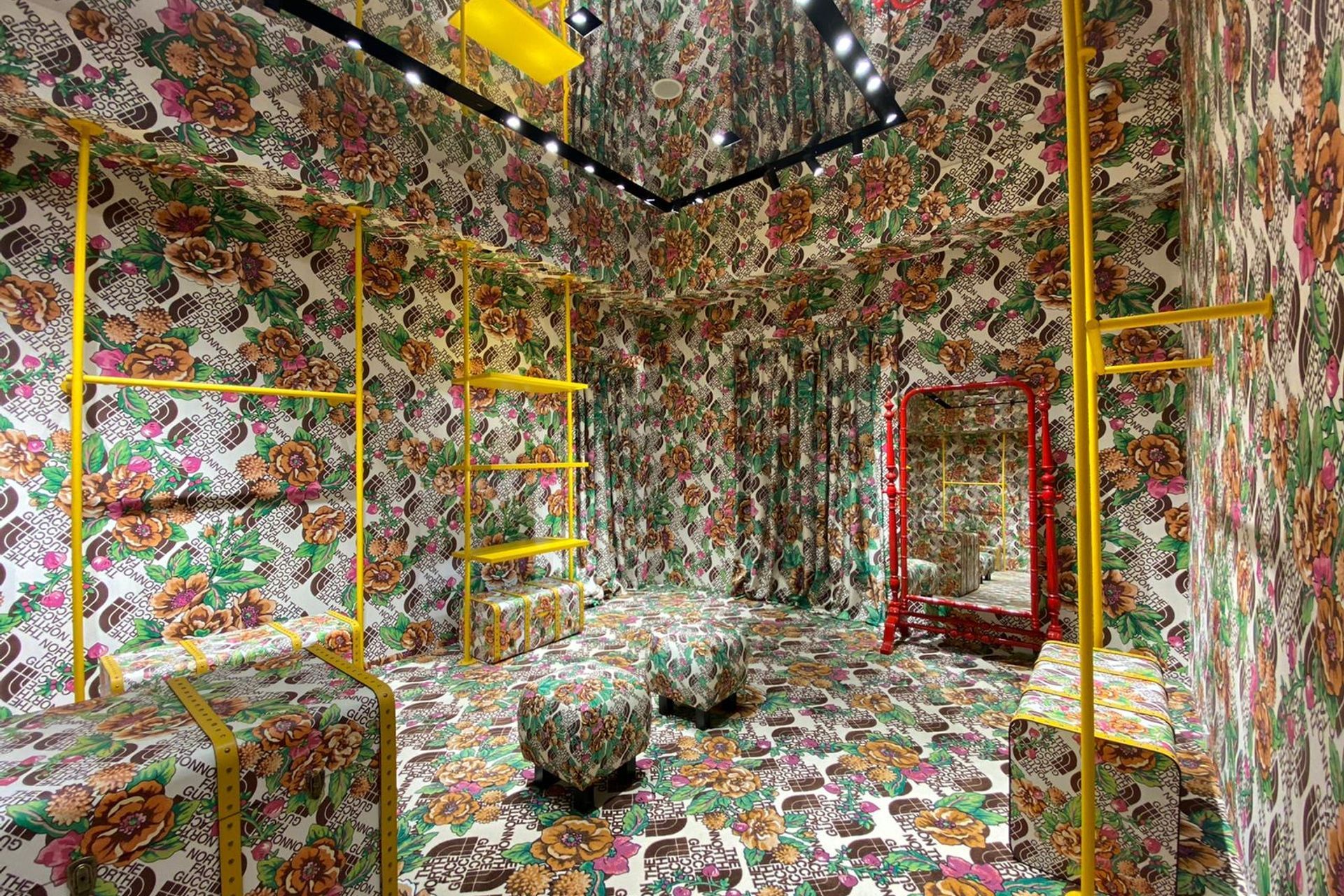Gucci - Northface Pop Up