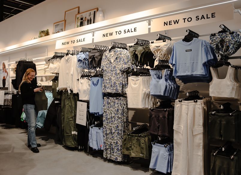 Lorna Jane | Manawa Bay