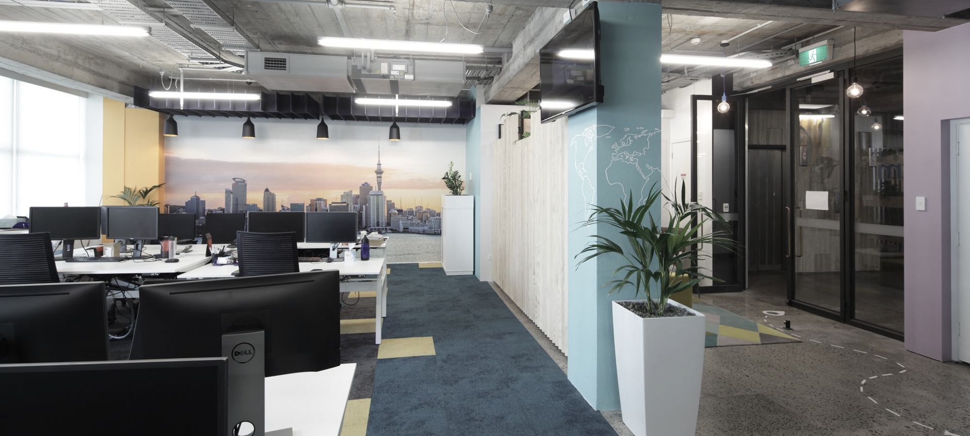 Booking.com banner
