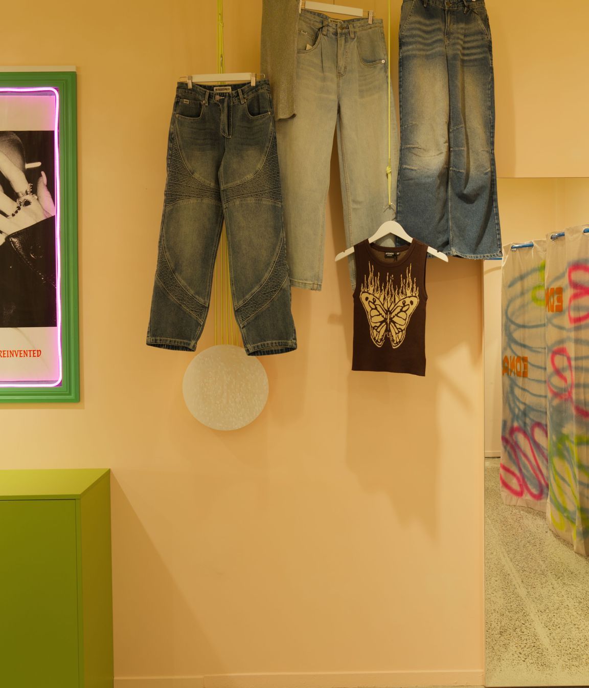 EDNA Store Rope Hanging Display