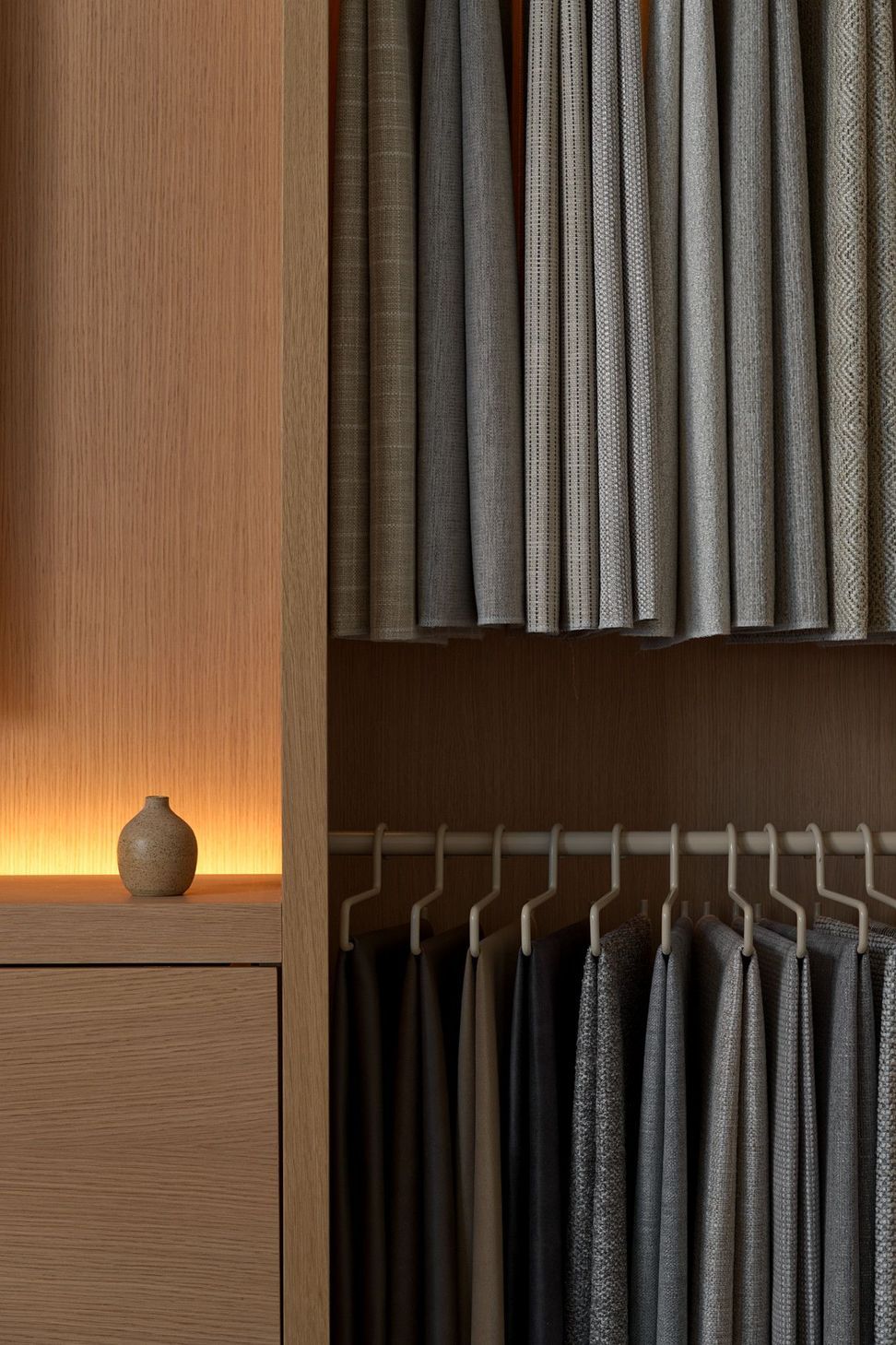 Kanat-StudioAcornCabinetry-Hanging-Detail-v2.jpg