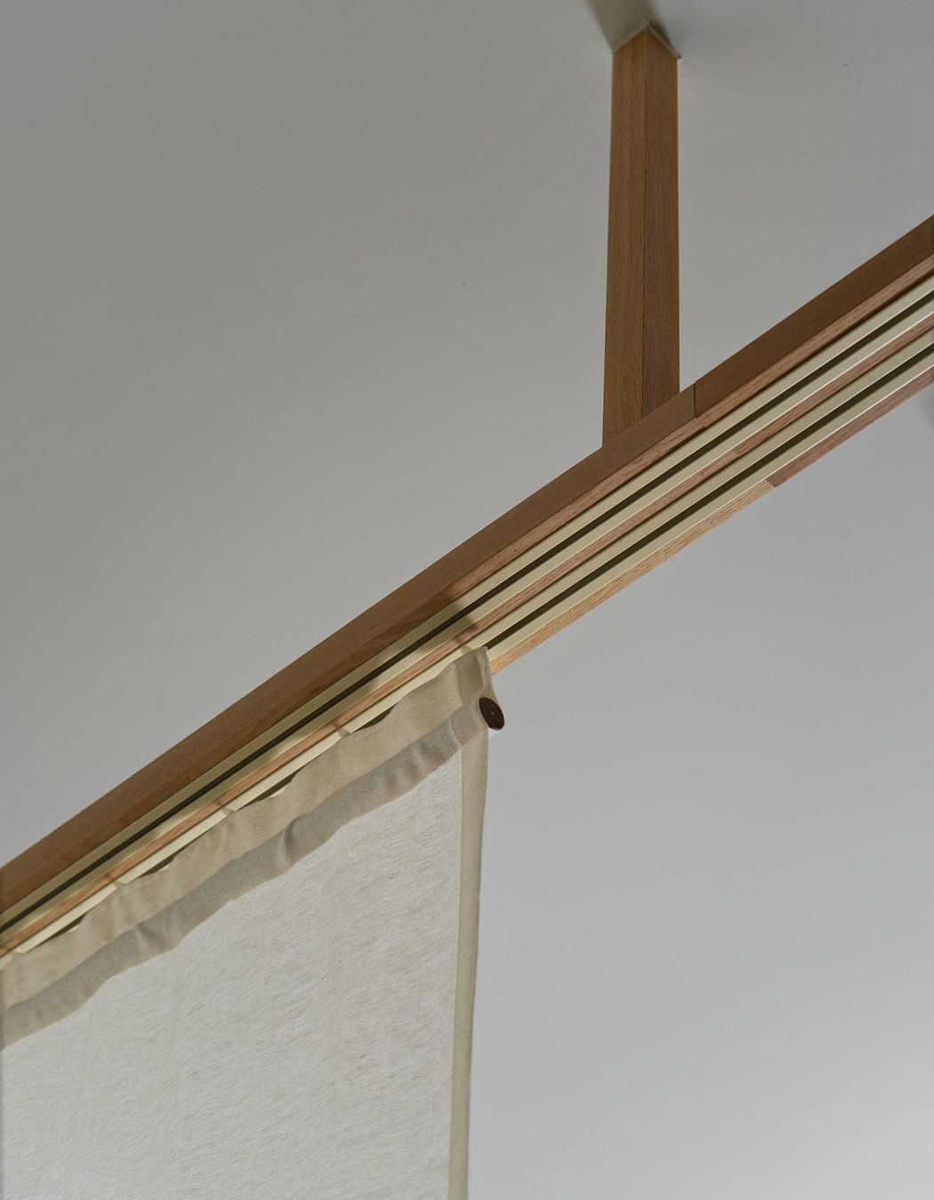 Kanat-StudioAcornCurtain-Detail-v2.jpg