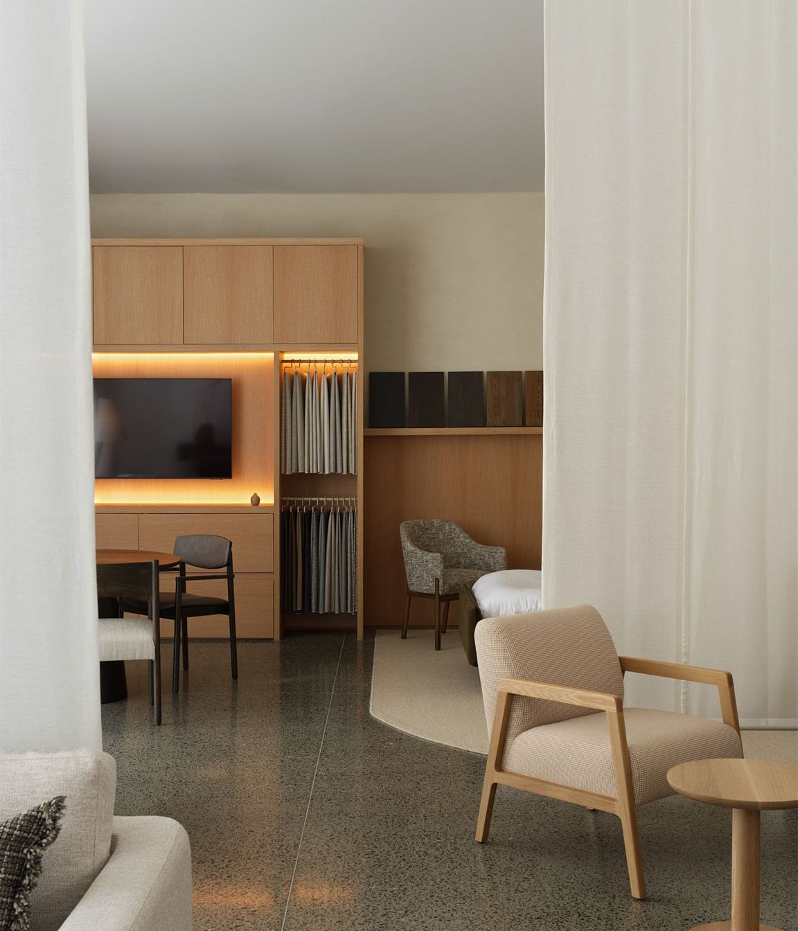 Kanat-StudioAcornShowroom-v3.jpg