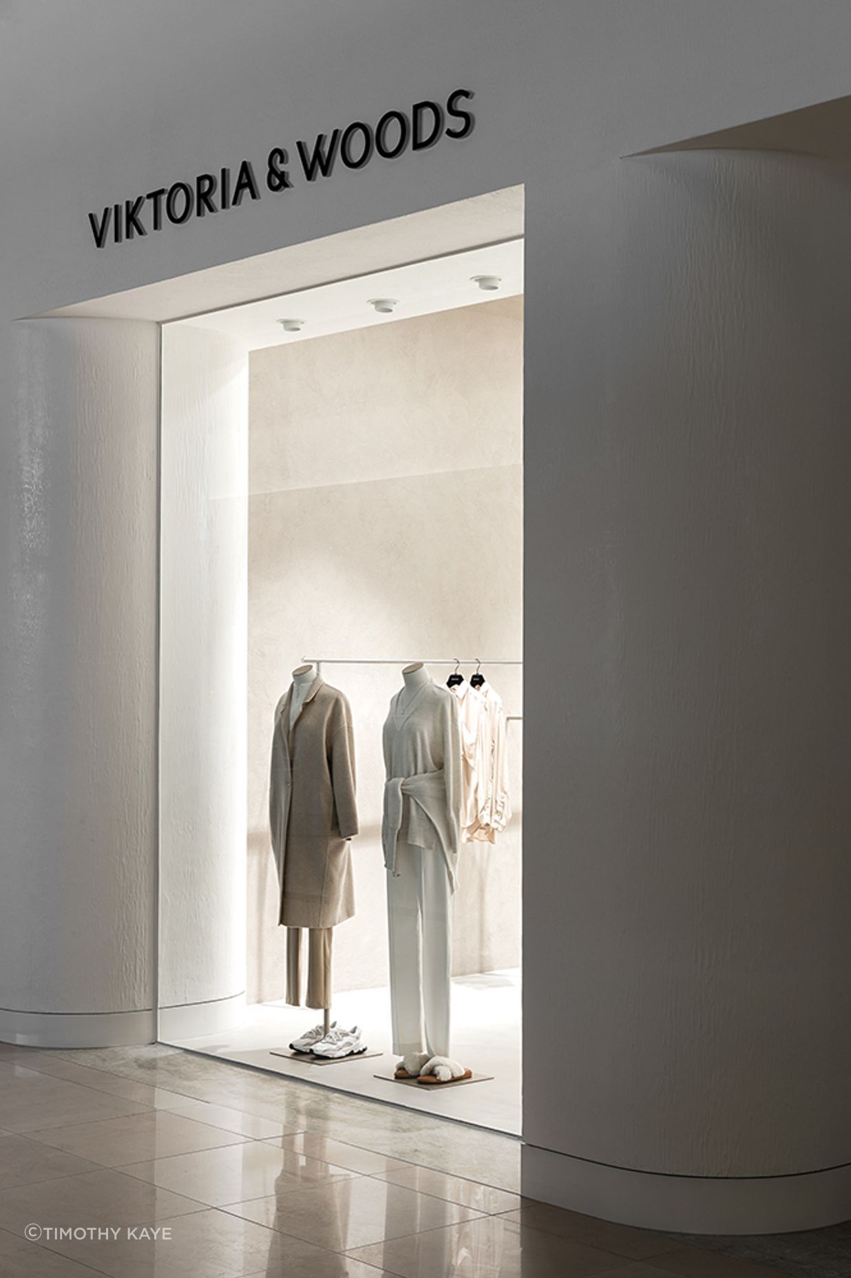 Viktoria & Woods Chadstone