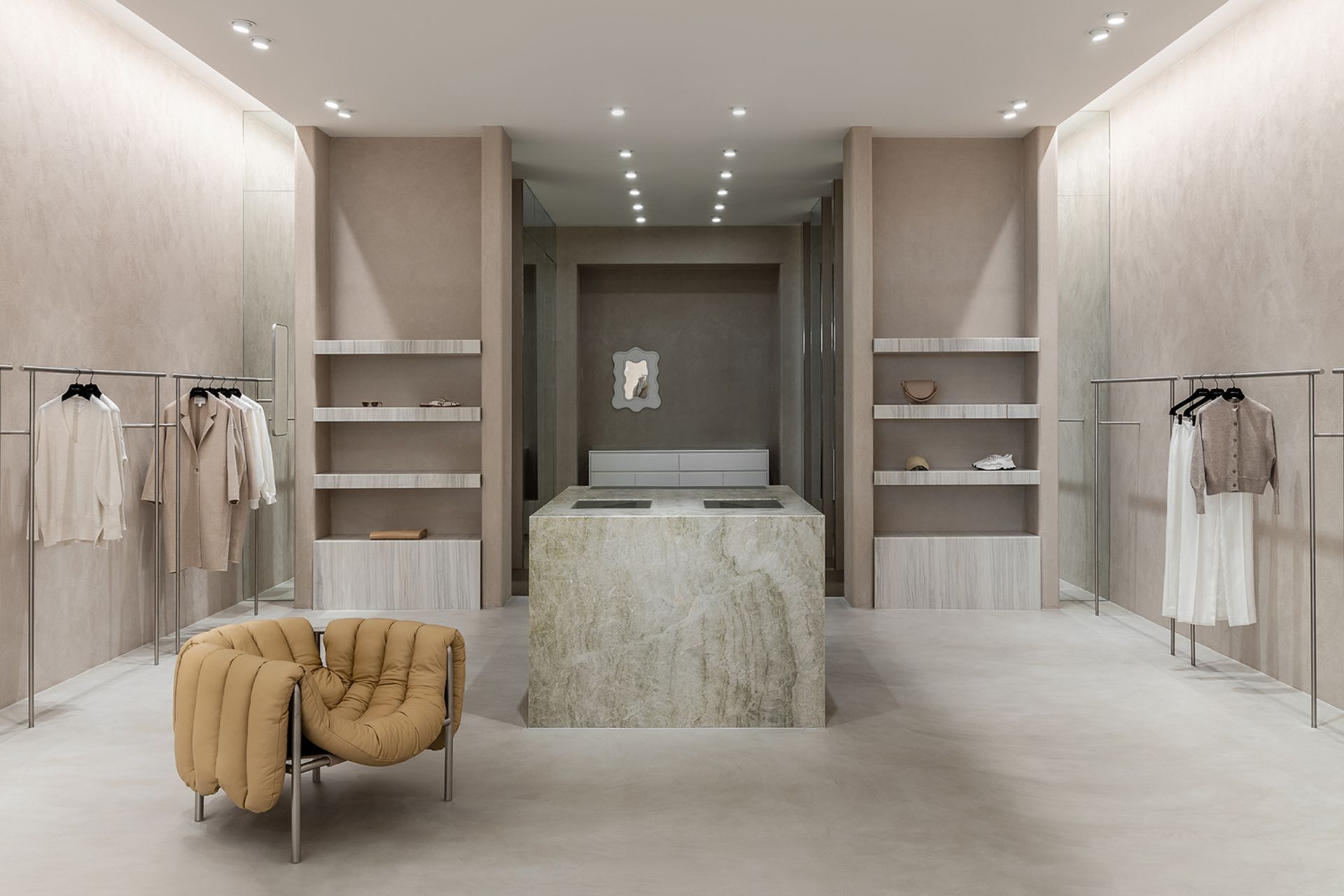 Viktoria & Woods Chadstone