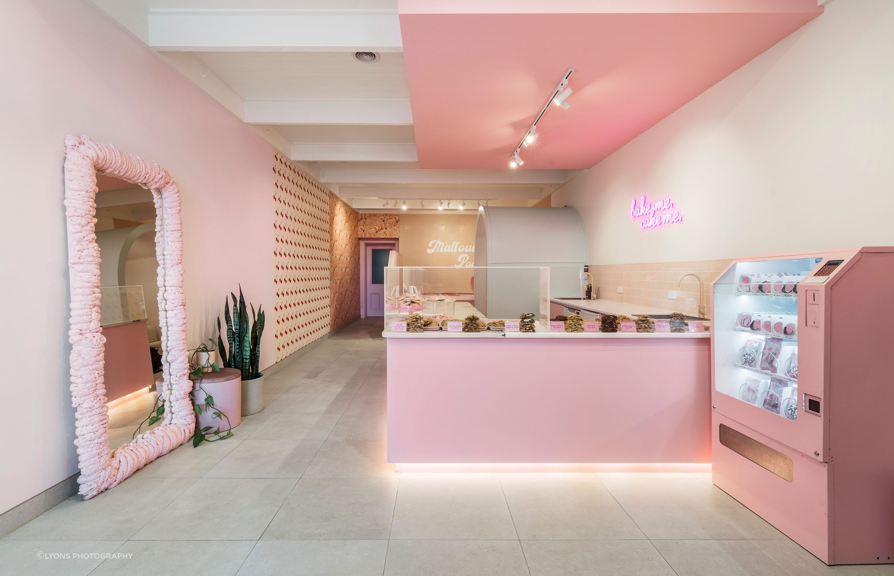 LP1236BakeMeCakeMe043-copy.jpg