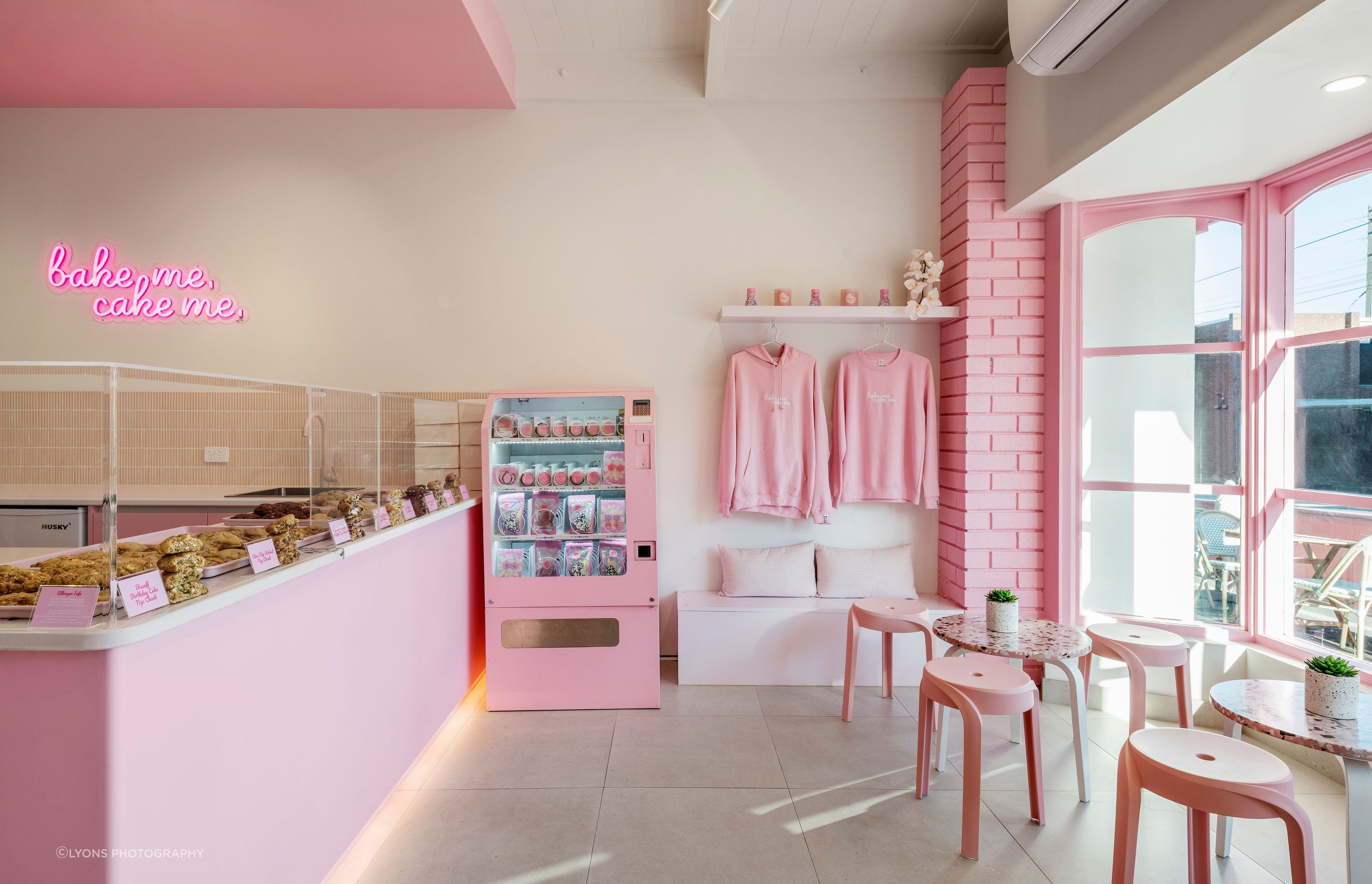 LP1236BakeMeCakeMe070-copy.jpg