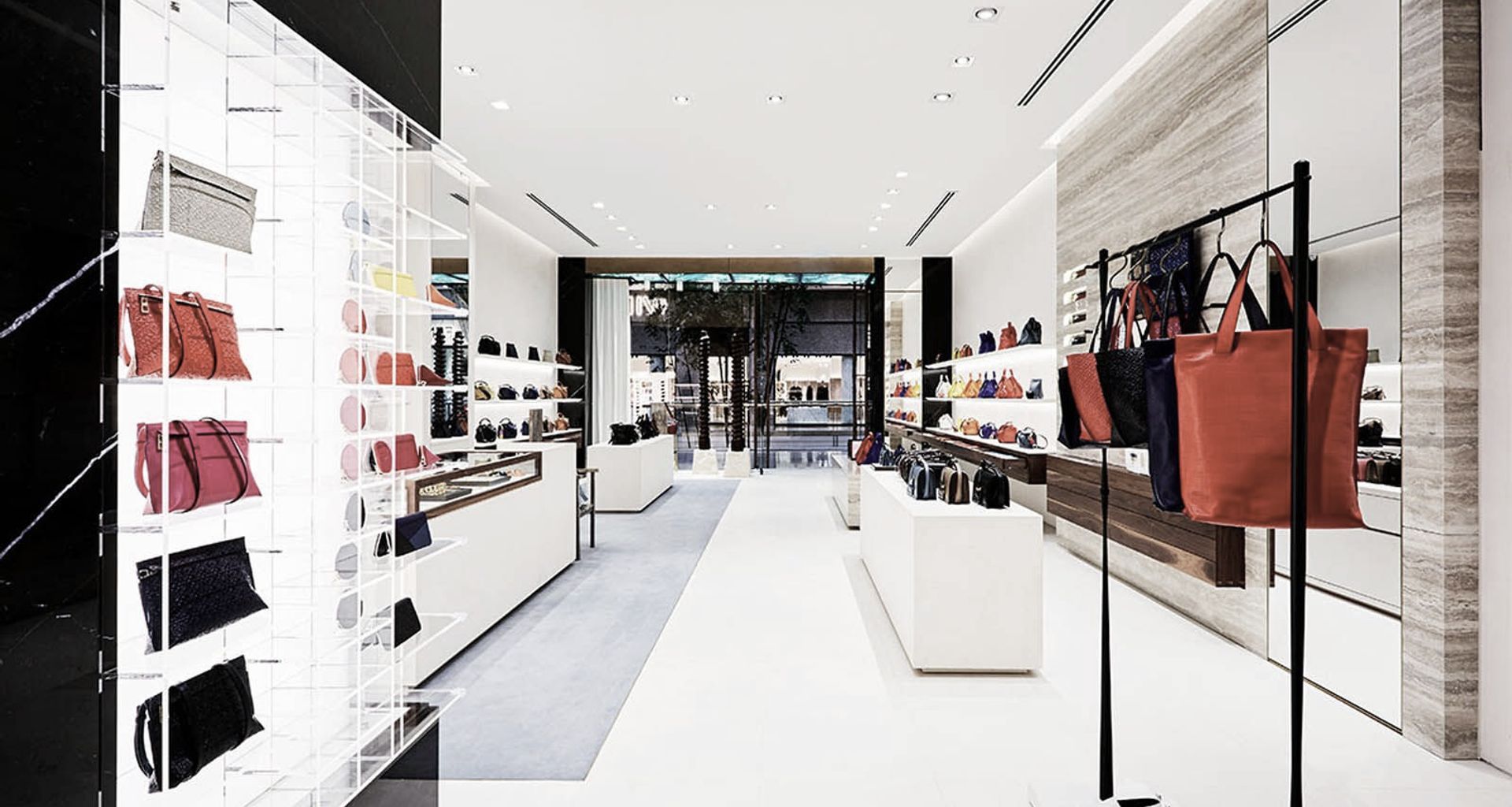 Loewe banner