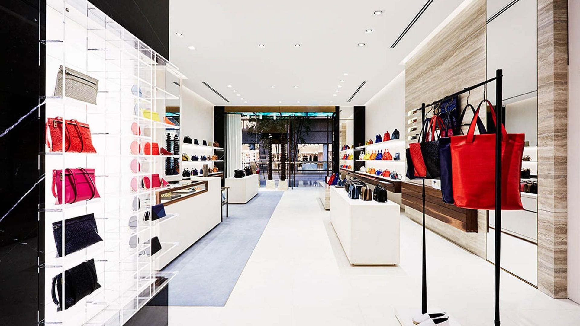 Loewe banner