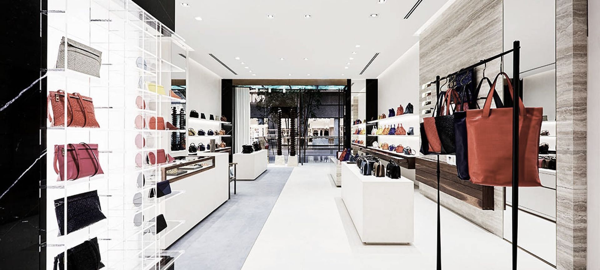 Loewe banner