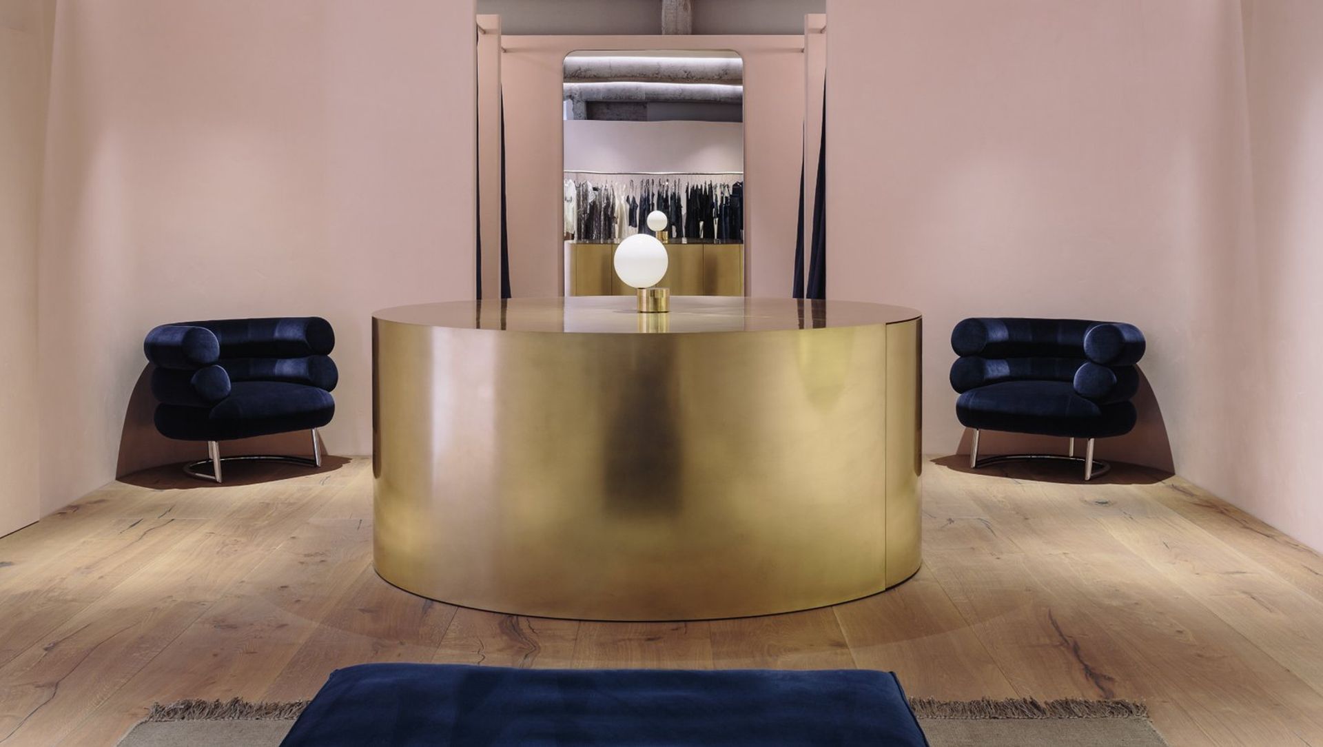 Lonely Retail, Newmarket and Wellington banner