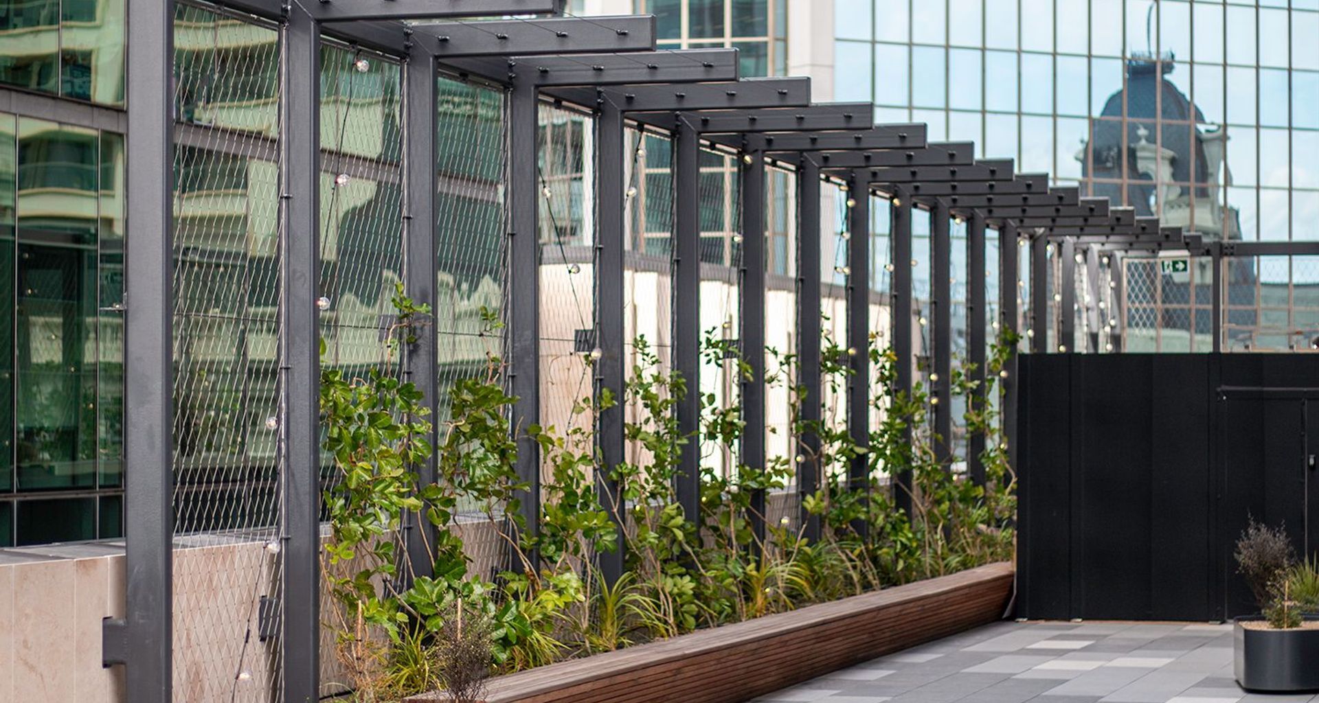 PWC Skydeck - tensile mesh foliage screen banner