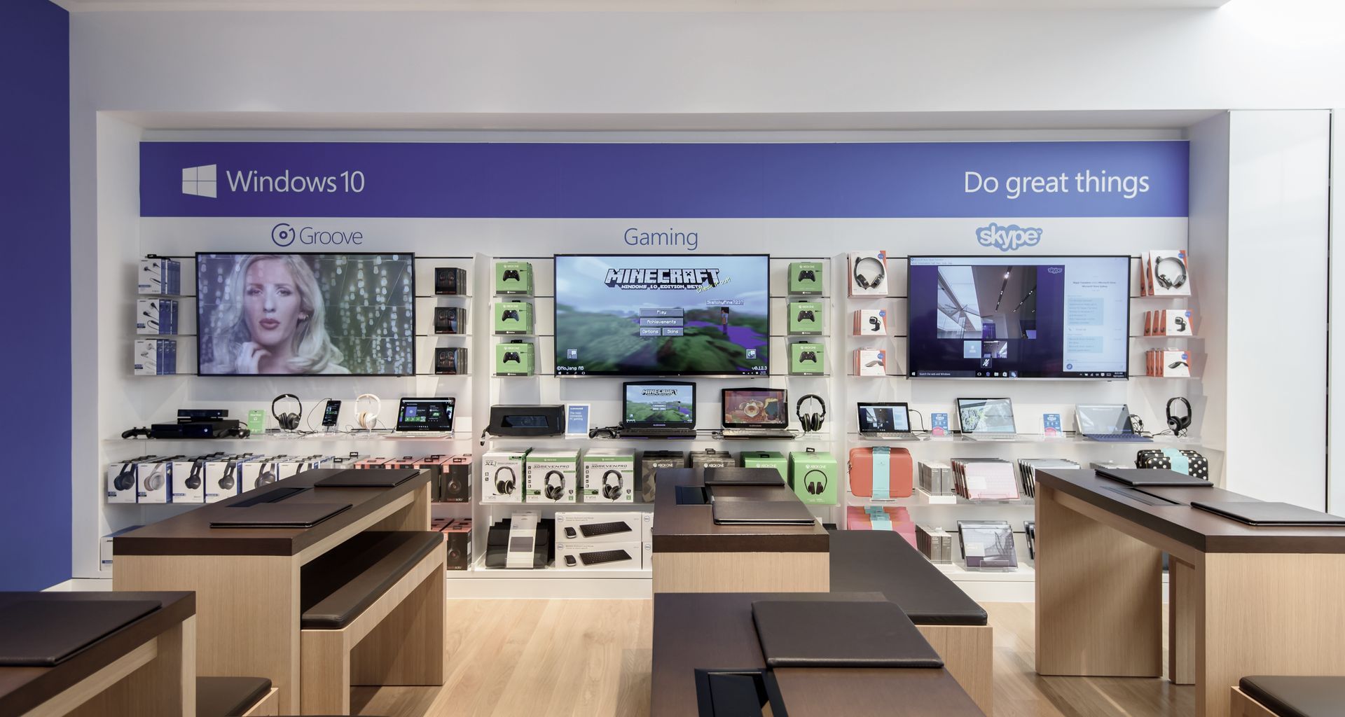 Microsoft Store, Pitt St banner