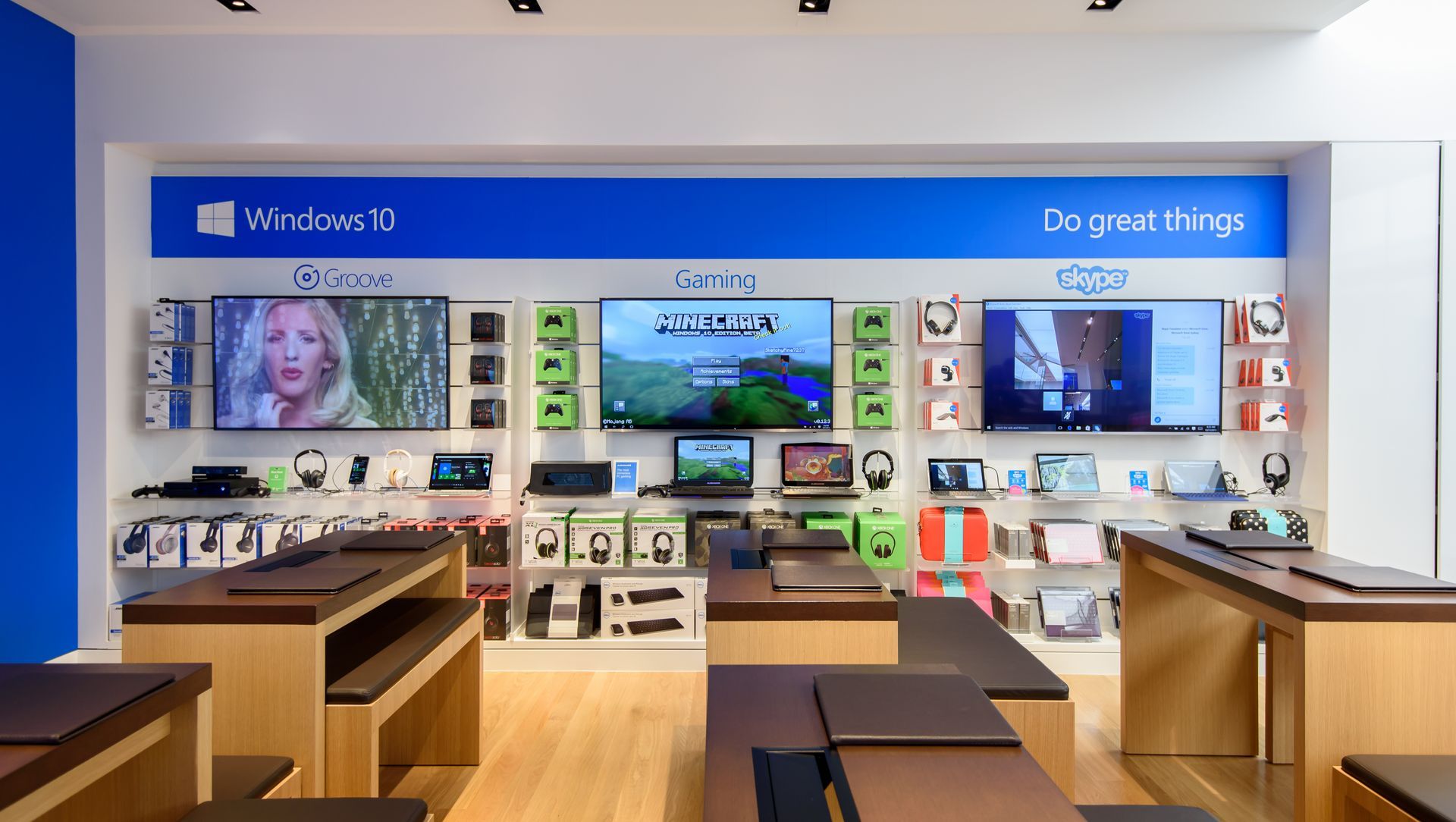 Microsoft Store, Pitt St banner