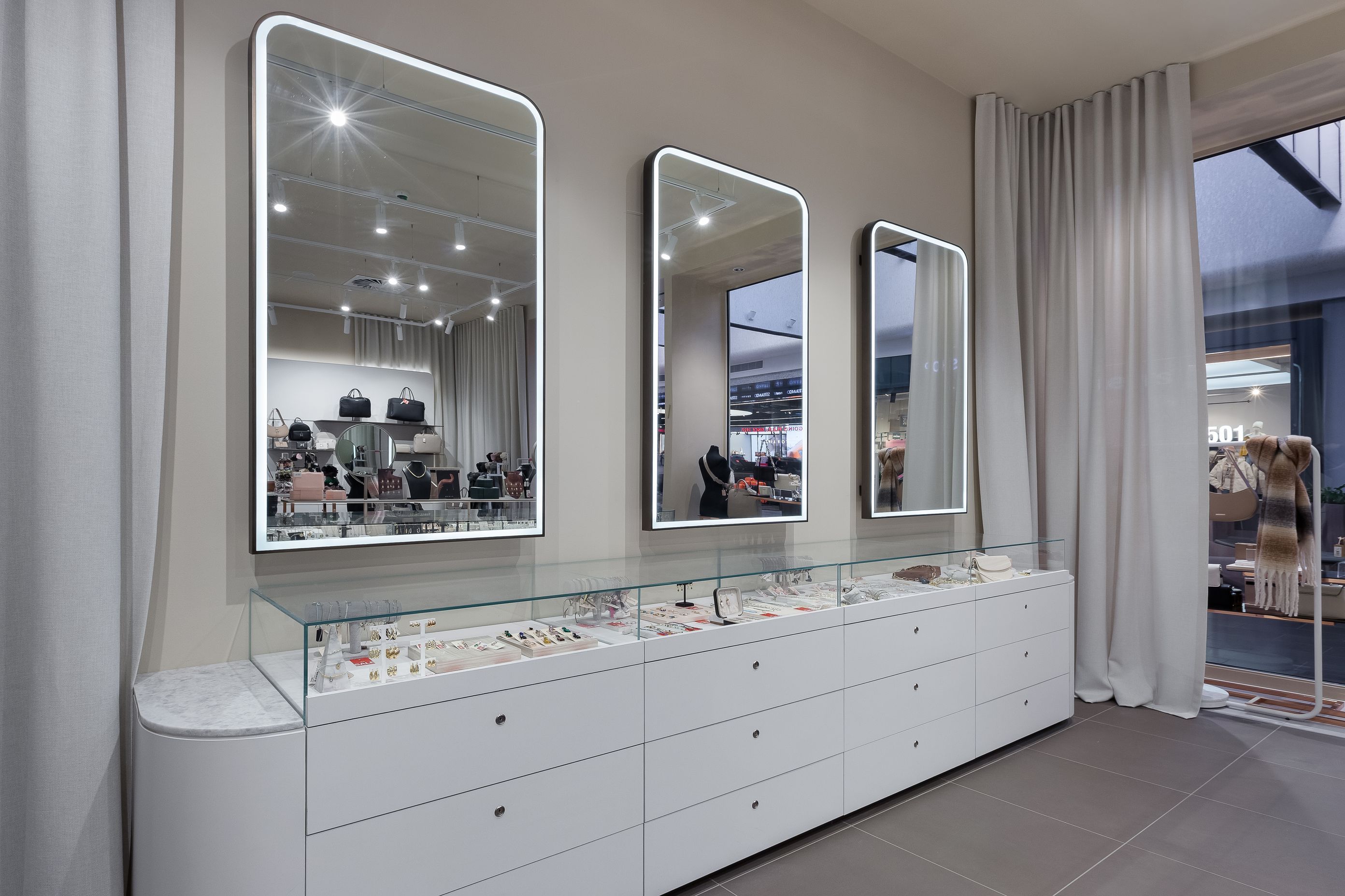 MochaRetailStoreHighpointHighRes-5.jpg
