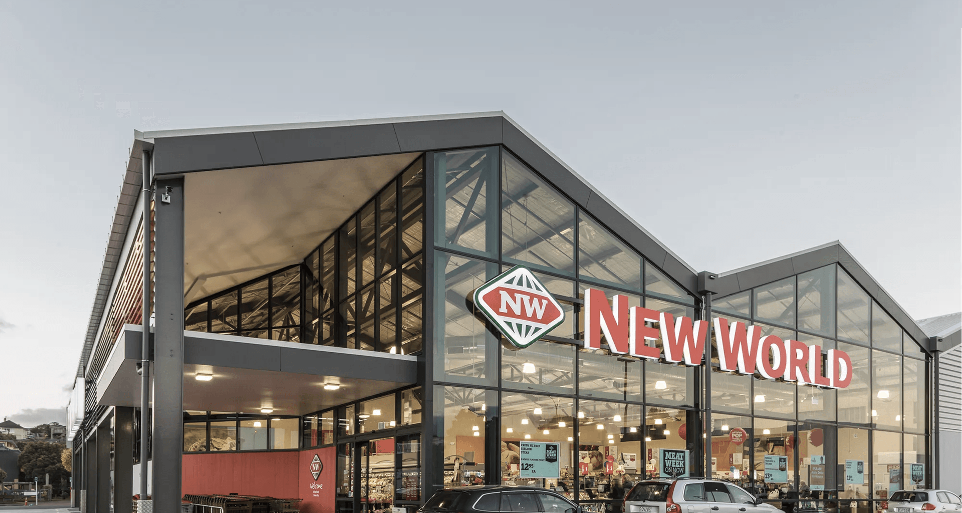 Browns Bay New World banner