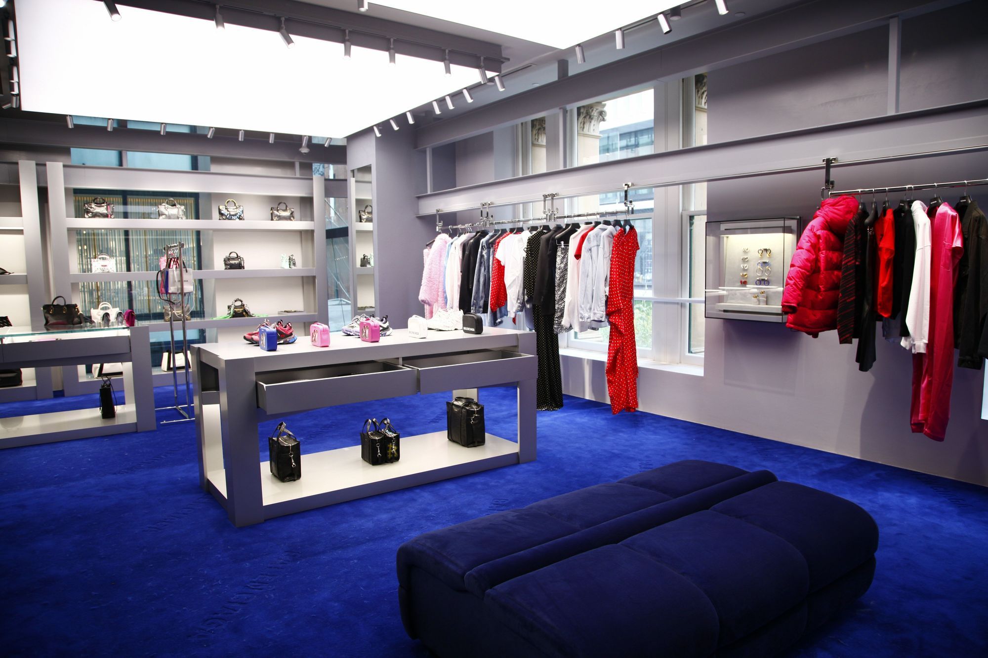 Balenciaga, Sydney