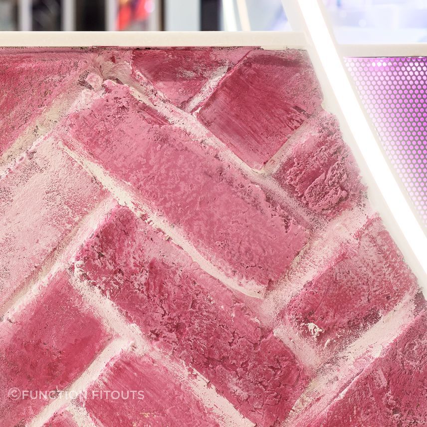PlanetSmoothieSouthlandShopfittingCornerCloseUp.jpg