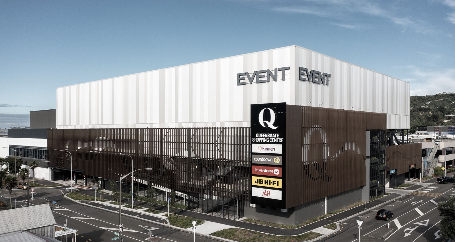 Queensgate Shopping Centre banner