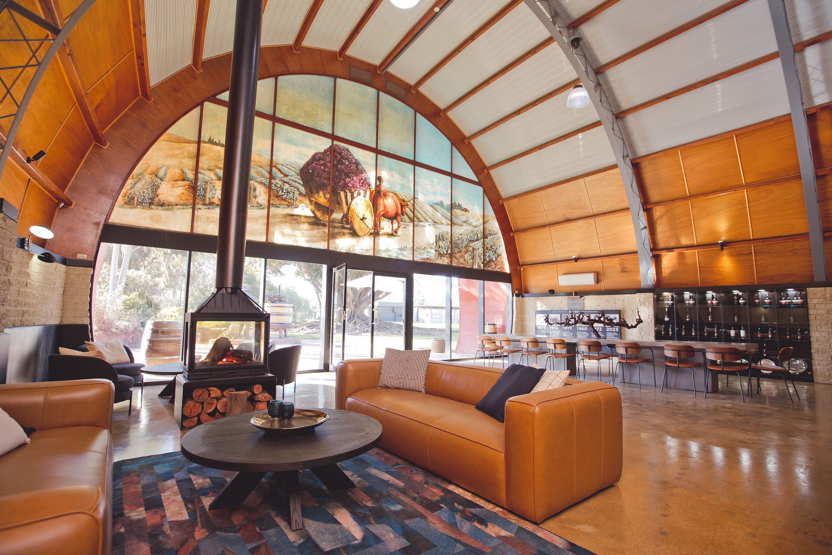 SG-MV8000-4S-The-Barrel-McWilliams-Calabria-Wines-Griffith-NSW-Fireplace-1.jpg