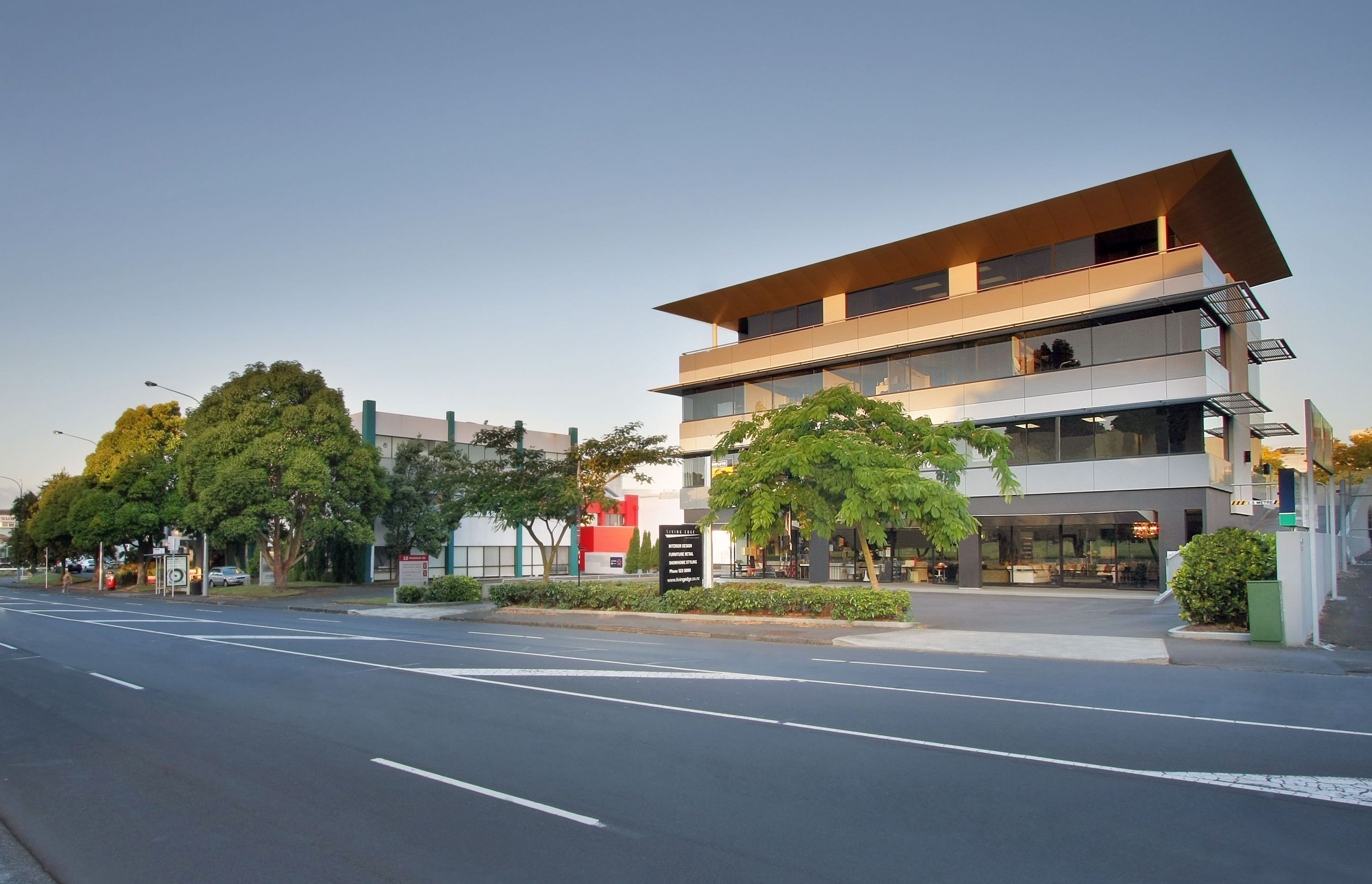 Young Building Office & Retail
