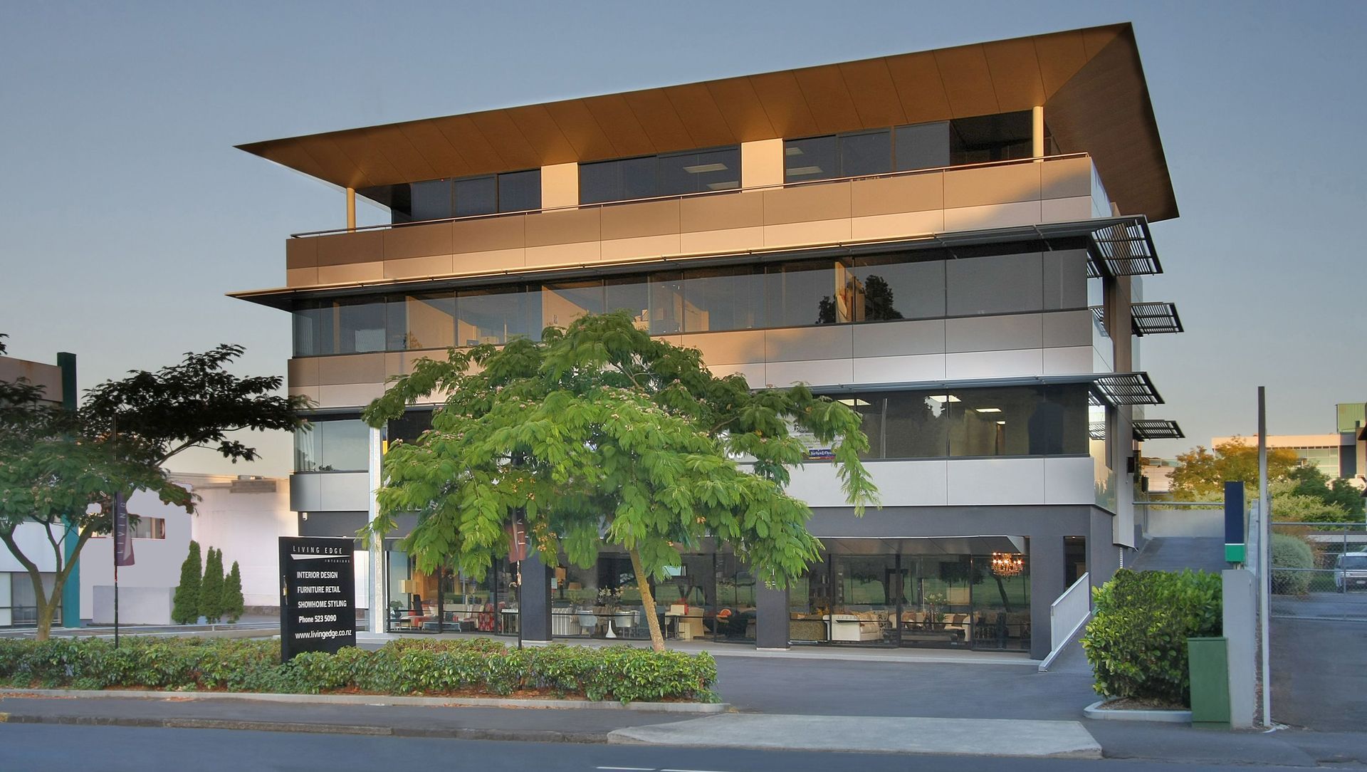 Young Building Office & Retail banner