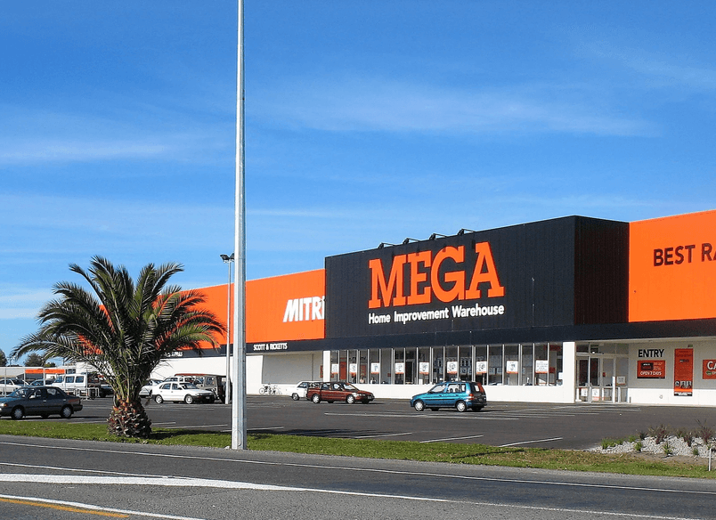 Mitre 10 Mega, Napier
