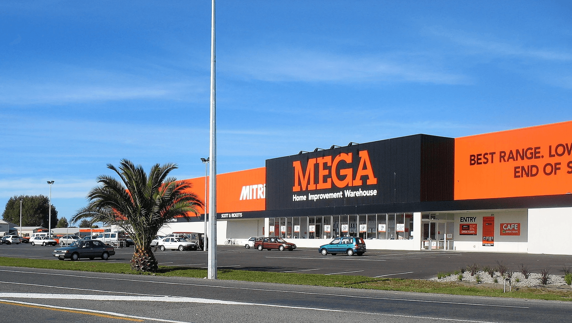 Mitre 10 Mega, Napier banner