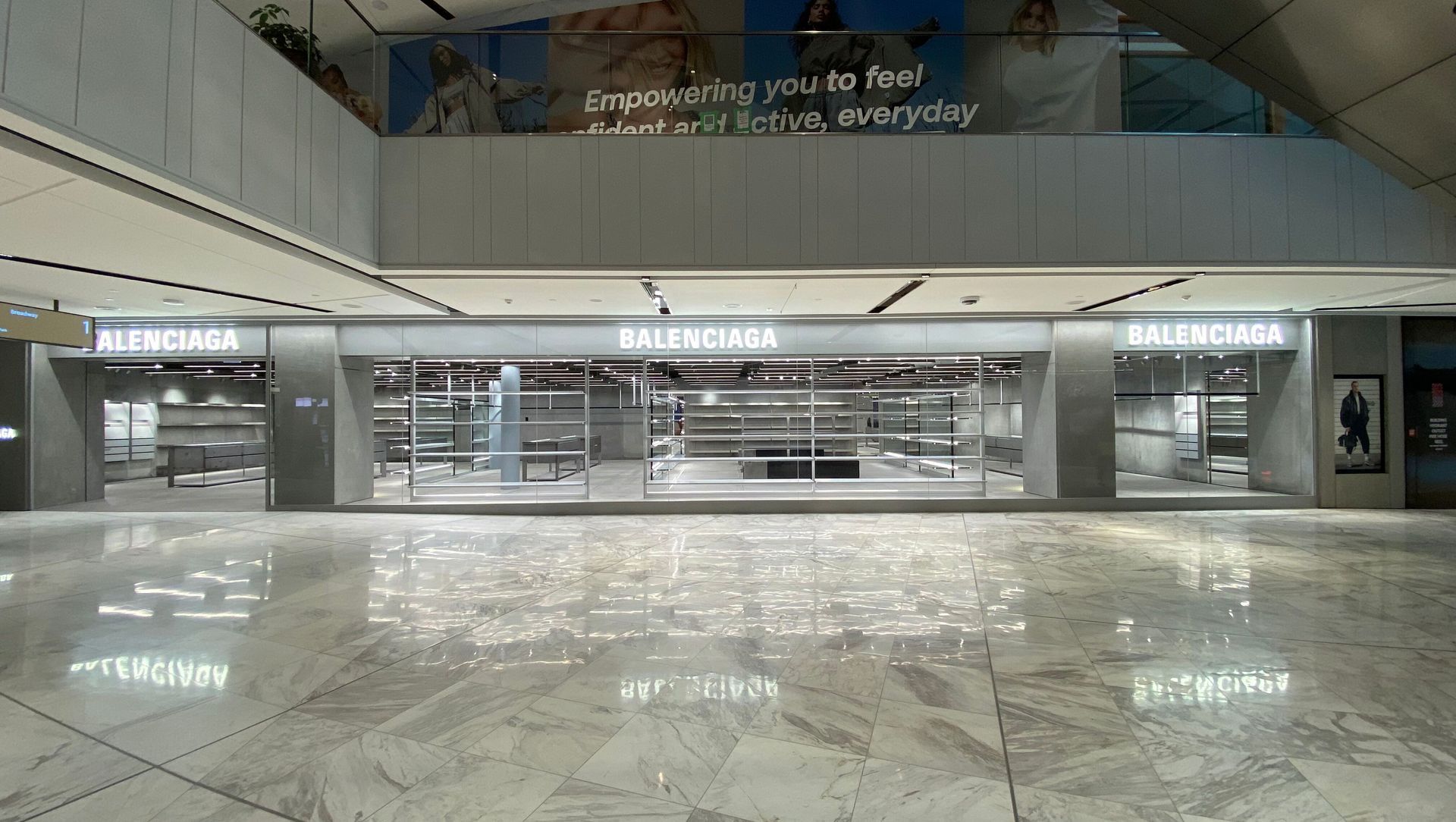 Commercial banner