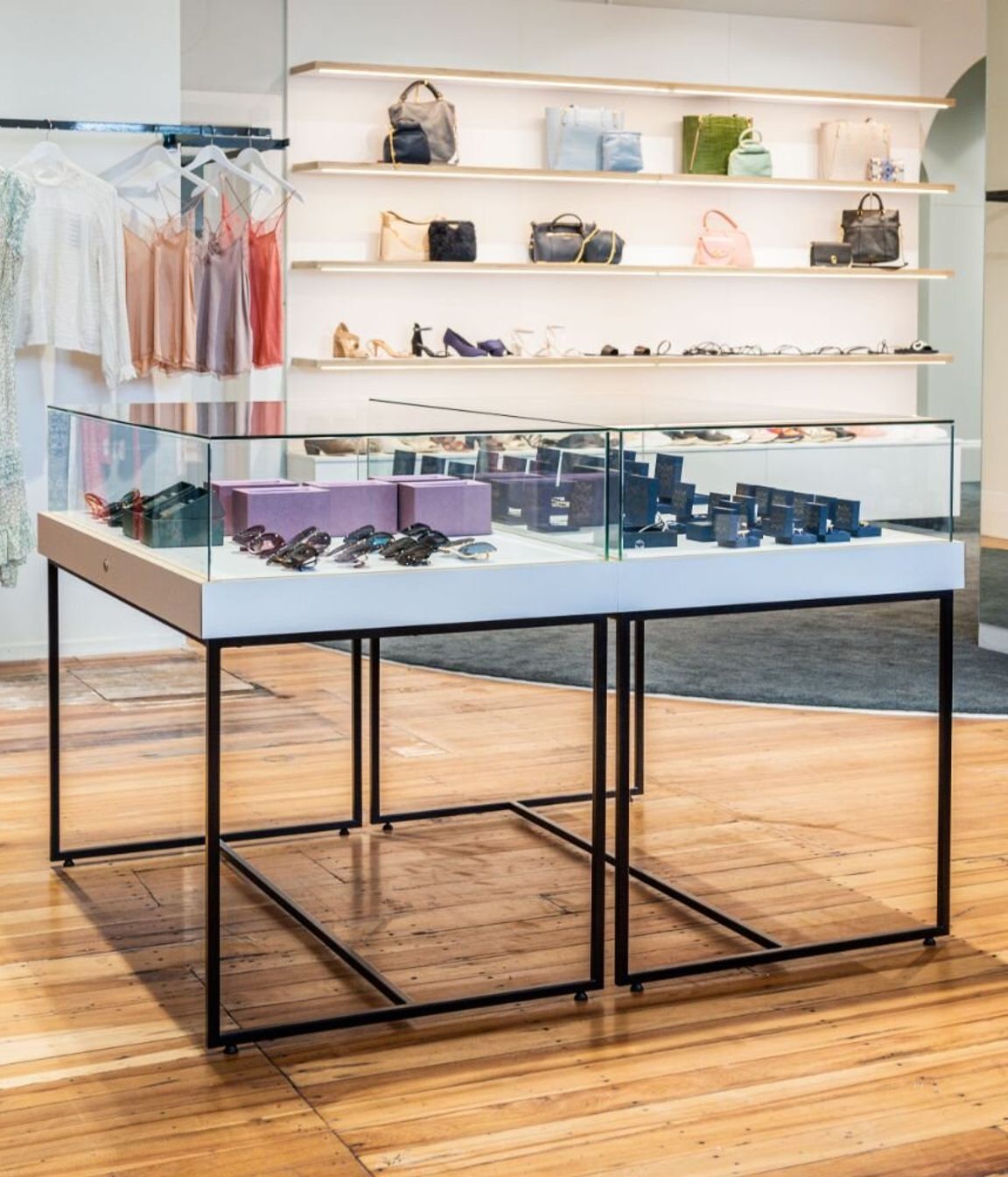 Sisters &amp; Co Cambridge Retail Fitout