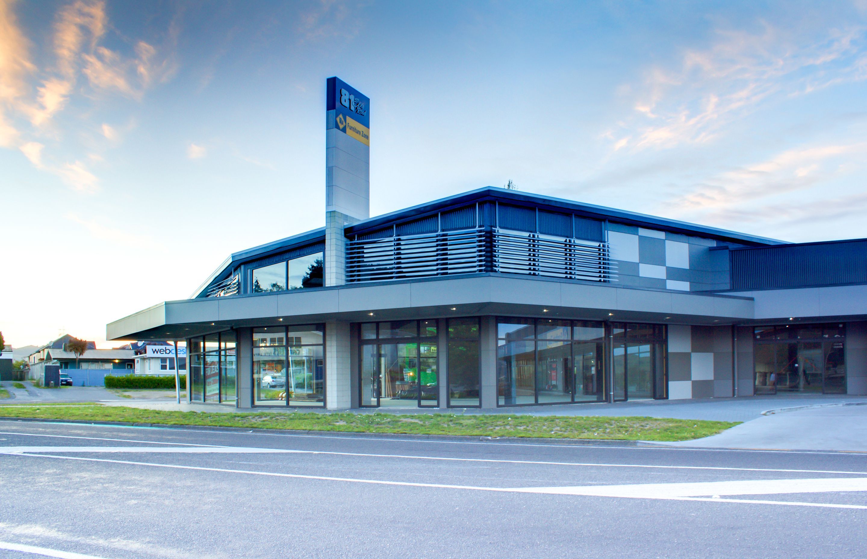 Spa Road Commercial
