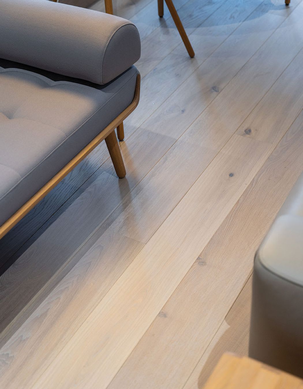 projectauhw8108camberwell13ducksnestshowroom10portrait.jpg