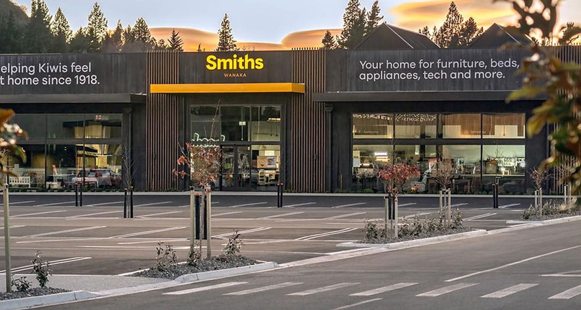 Smiths banner