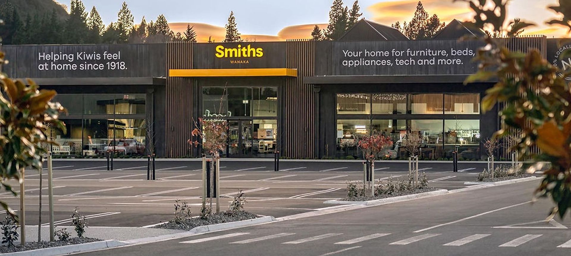 Smiths banner