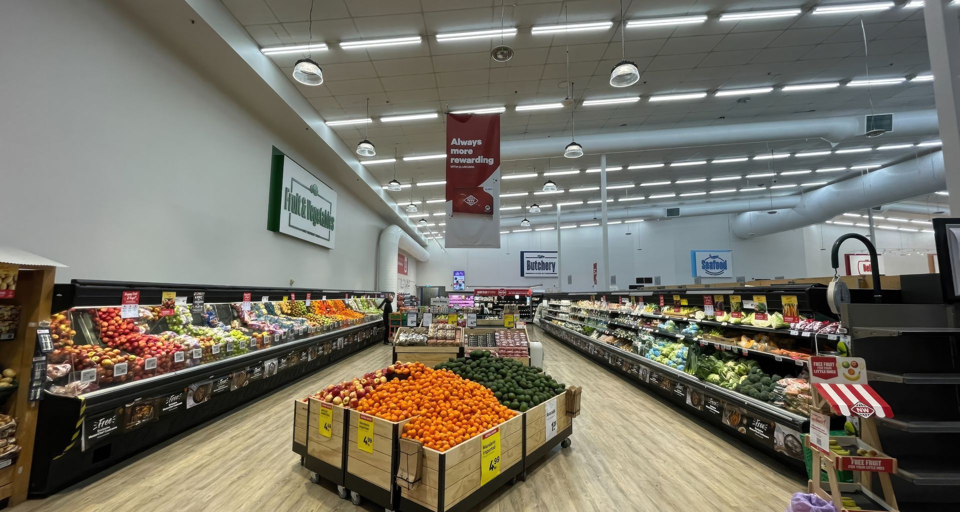 Porirua New World banner