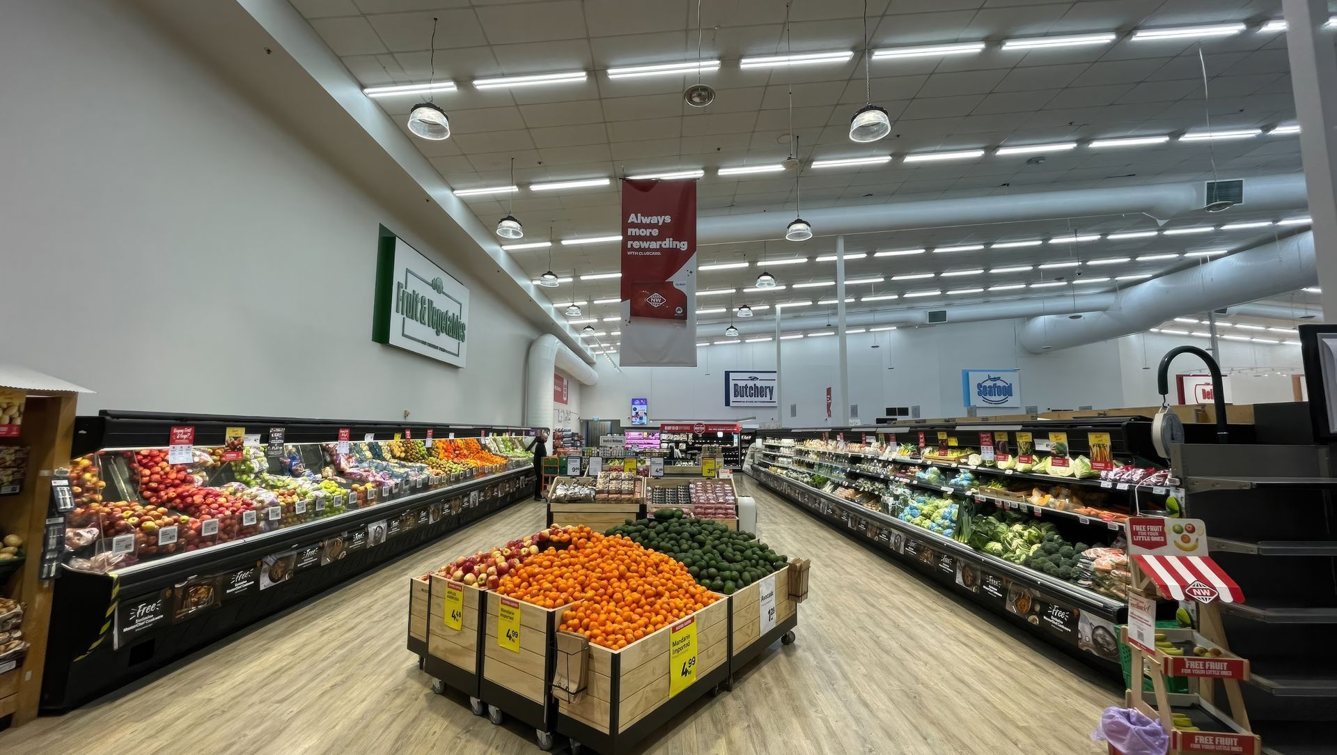 Porirua New World banner