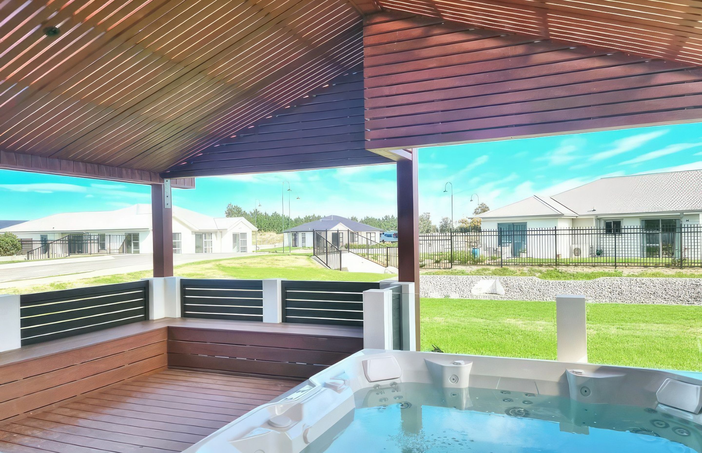 Amberley-pool-gigapixel-standard-scale-200x.jpg