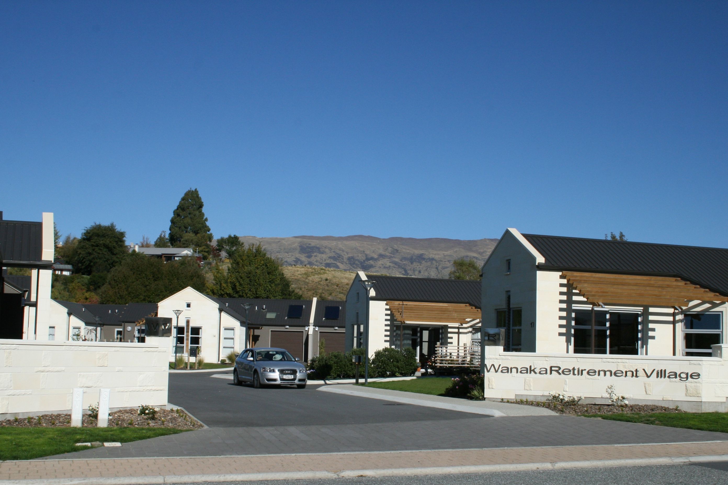 IMG7436-entrance.JPG