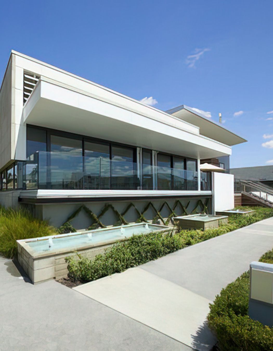 Lauriston Village Centre