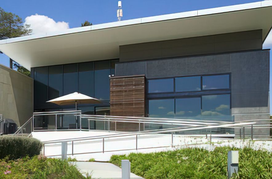 Lauriston Village Centre