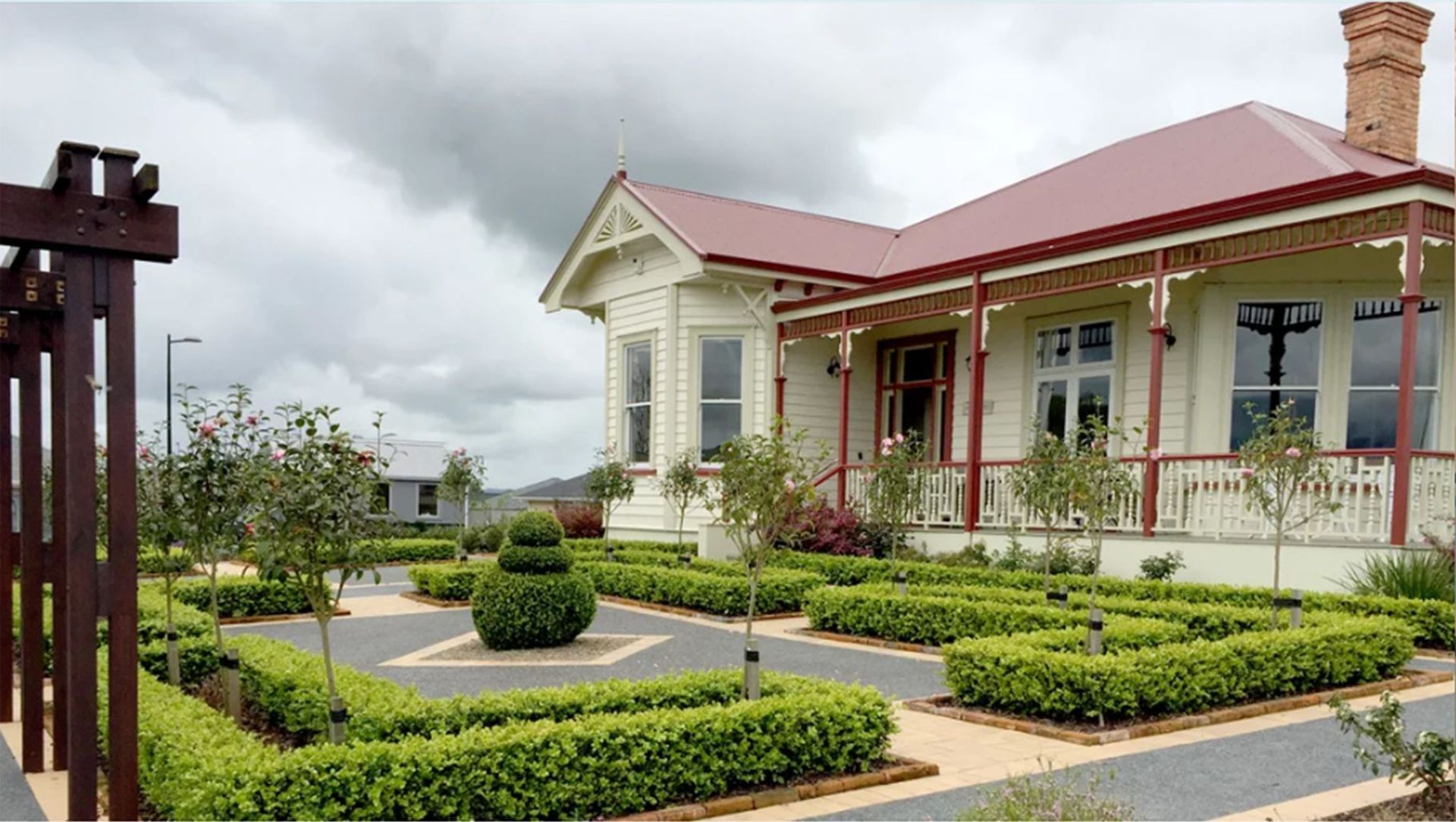 Whare Ora, Lauriston Park banner
