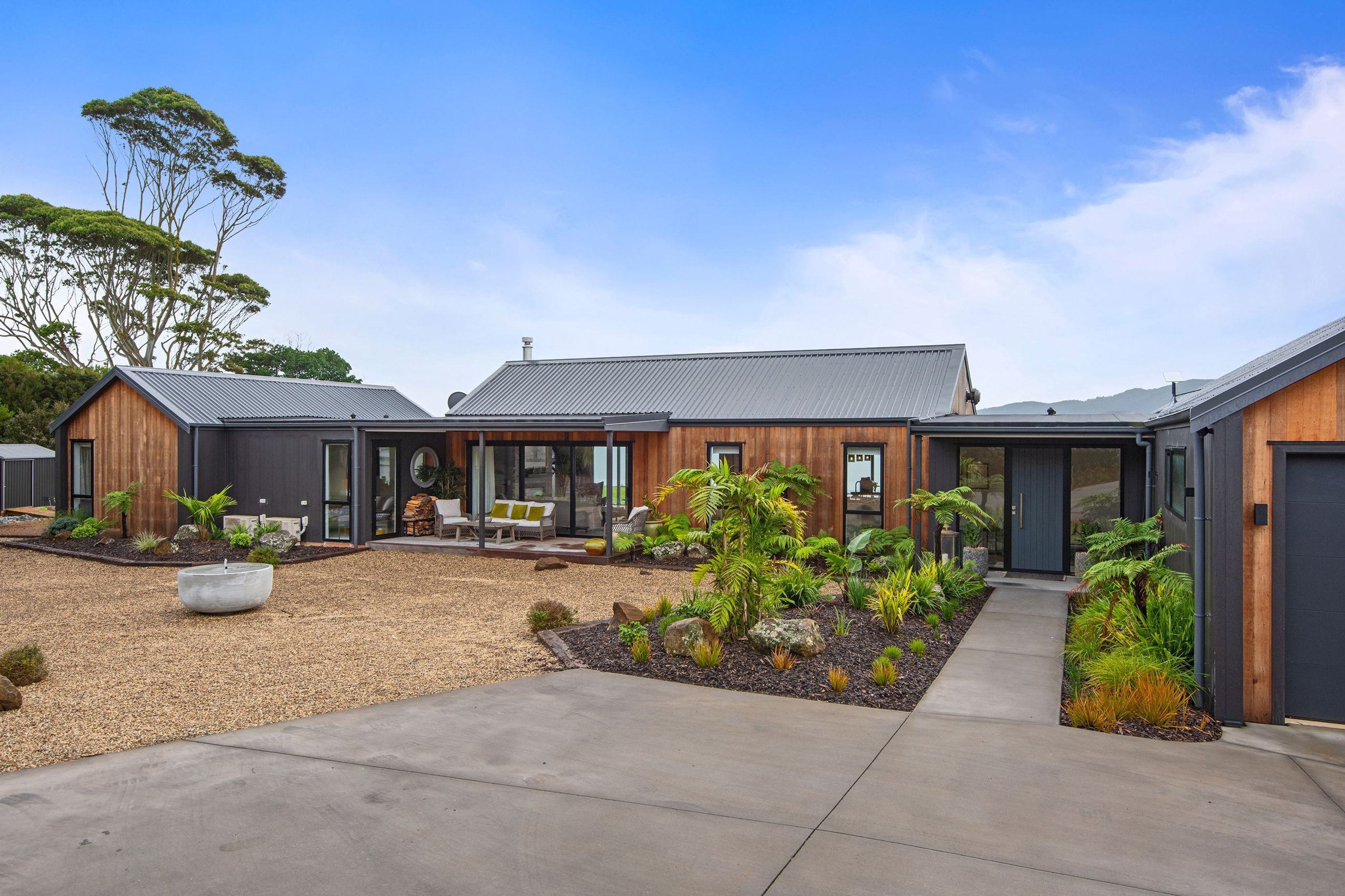 Paewhenua Island House 2